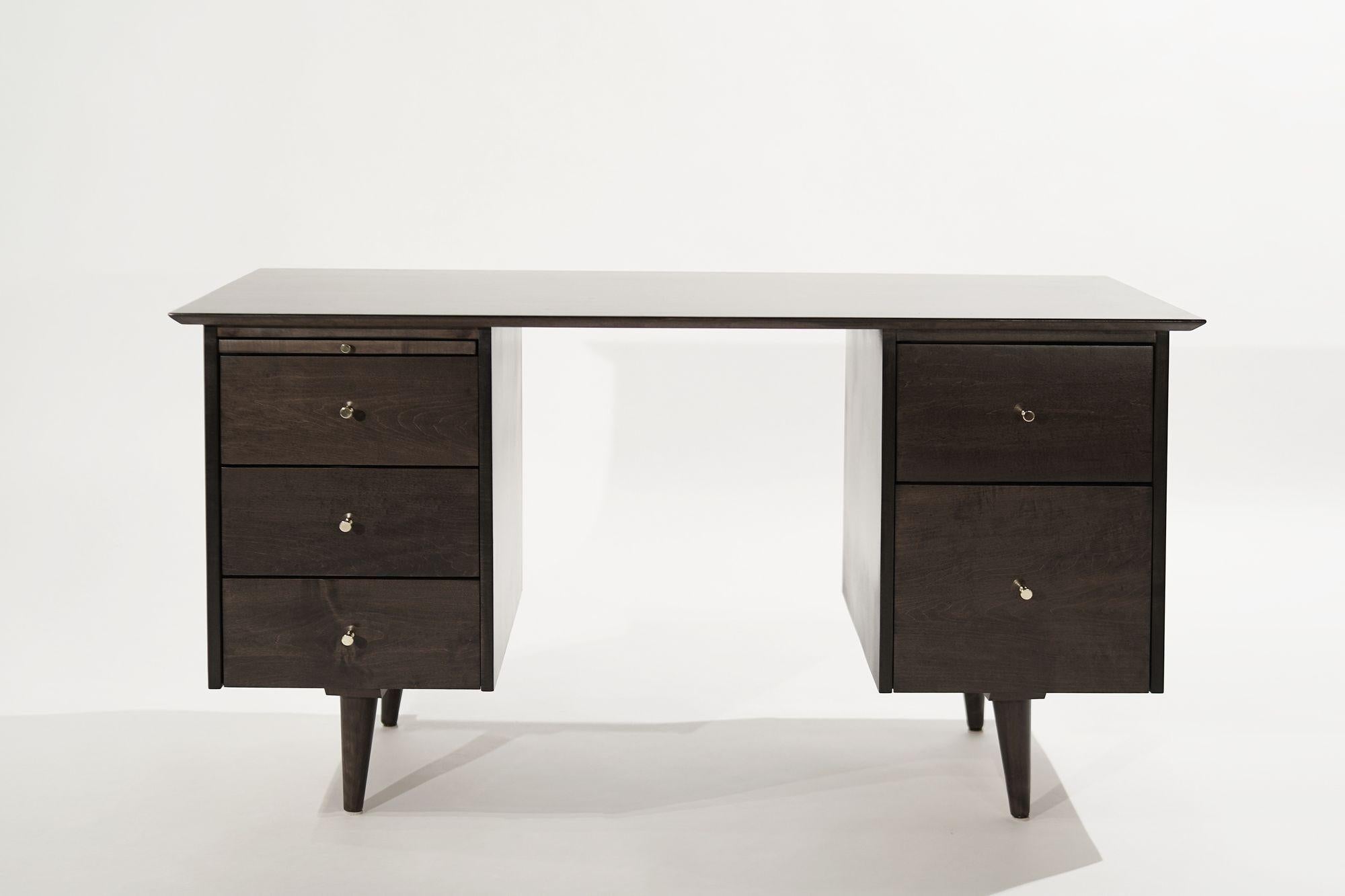 Mid-Century Modern Paul McCobb Kneehole Desk, 1950s