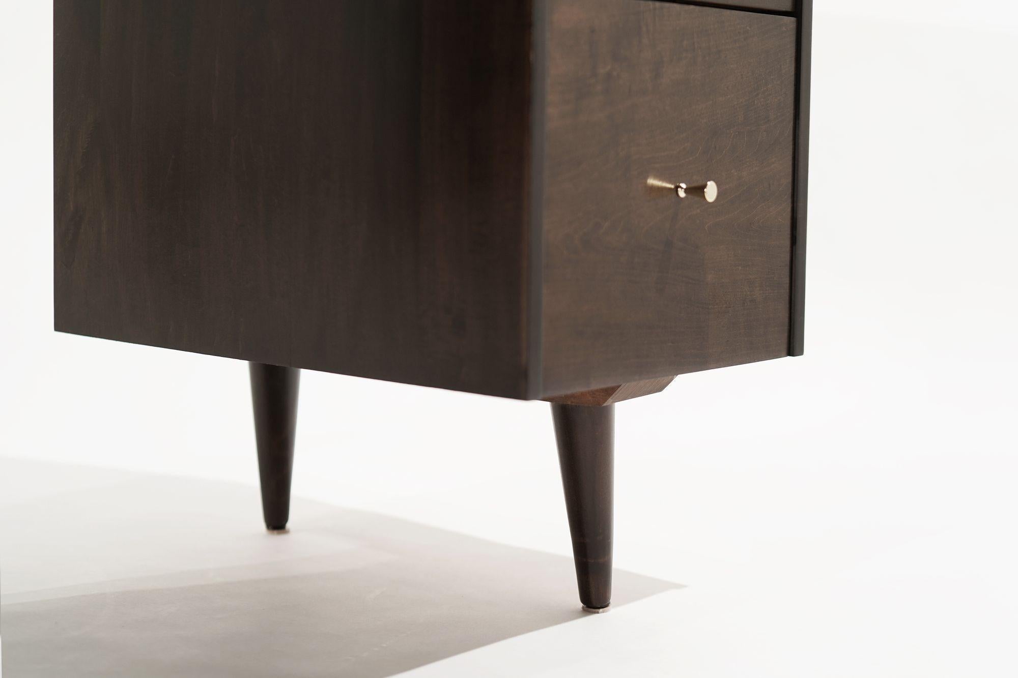 Paul McCobb Kneehole Desk, 1950s 1