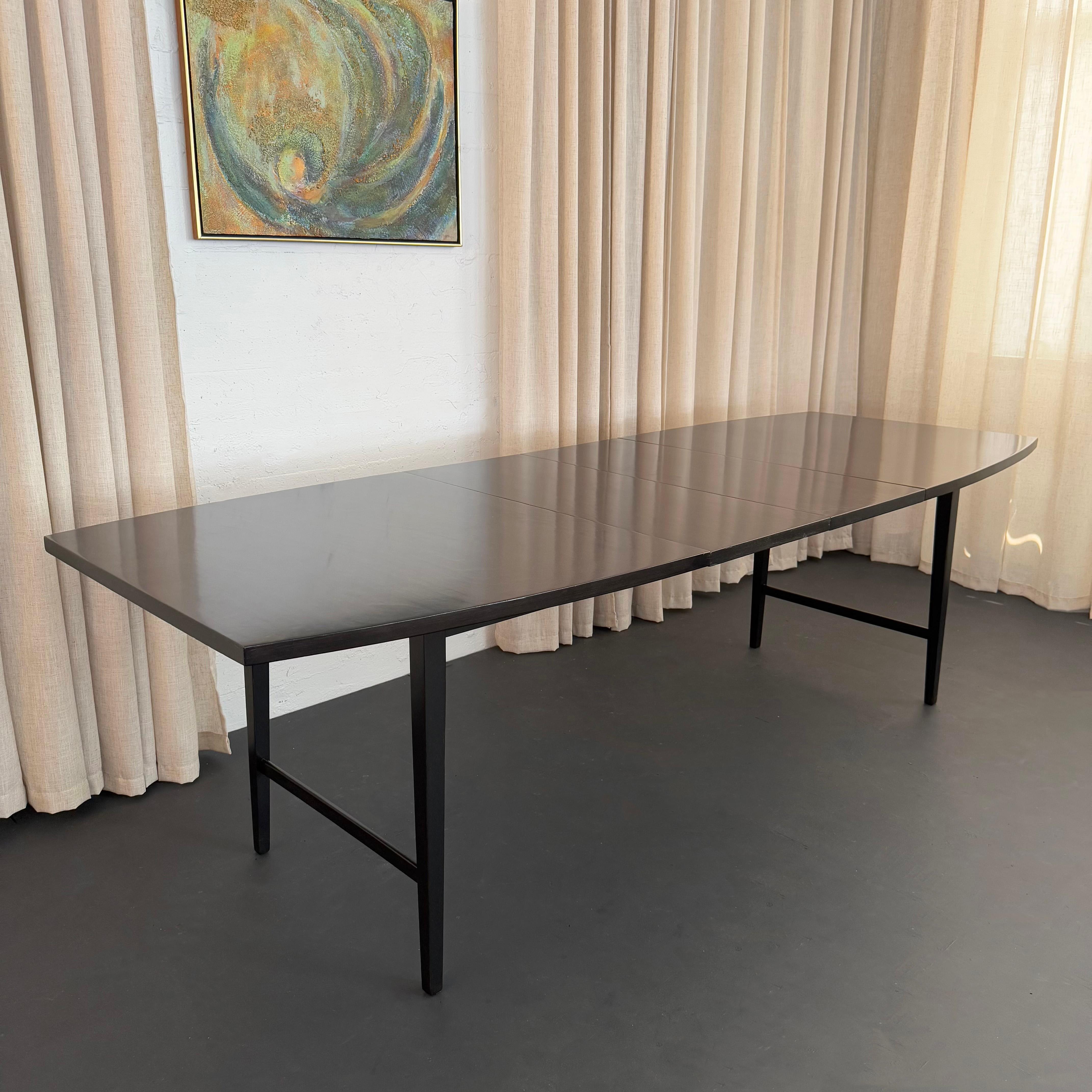 Paul McCobb Lacquered Beech Extension Dining Table For Perimeter, Winchendon In Good Condition For Sale In Brooklyn, NY
