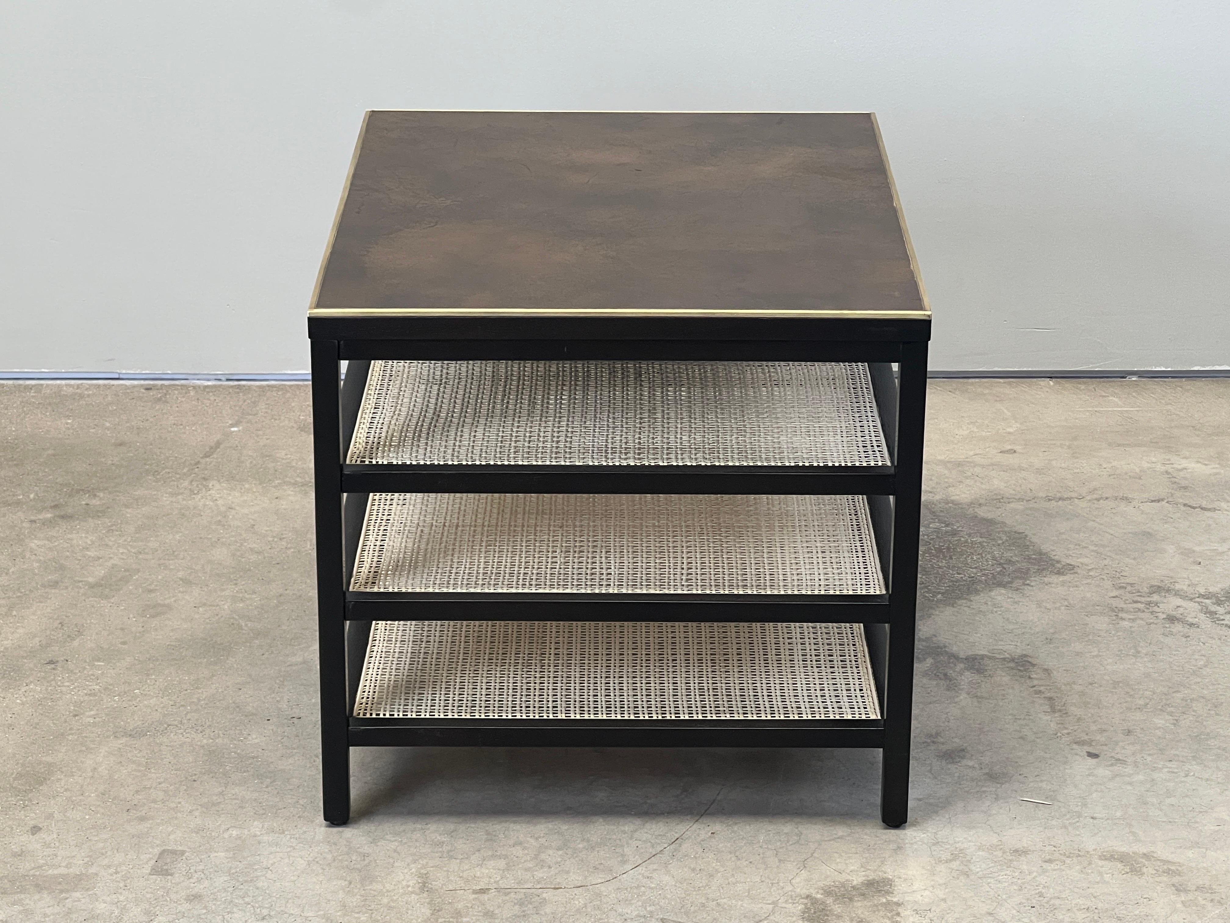 Paul McCobb - Table à revues en cuir et canne en vente 8