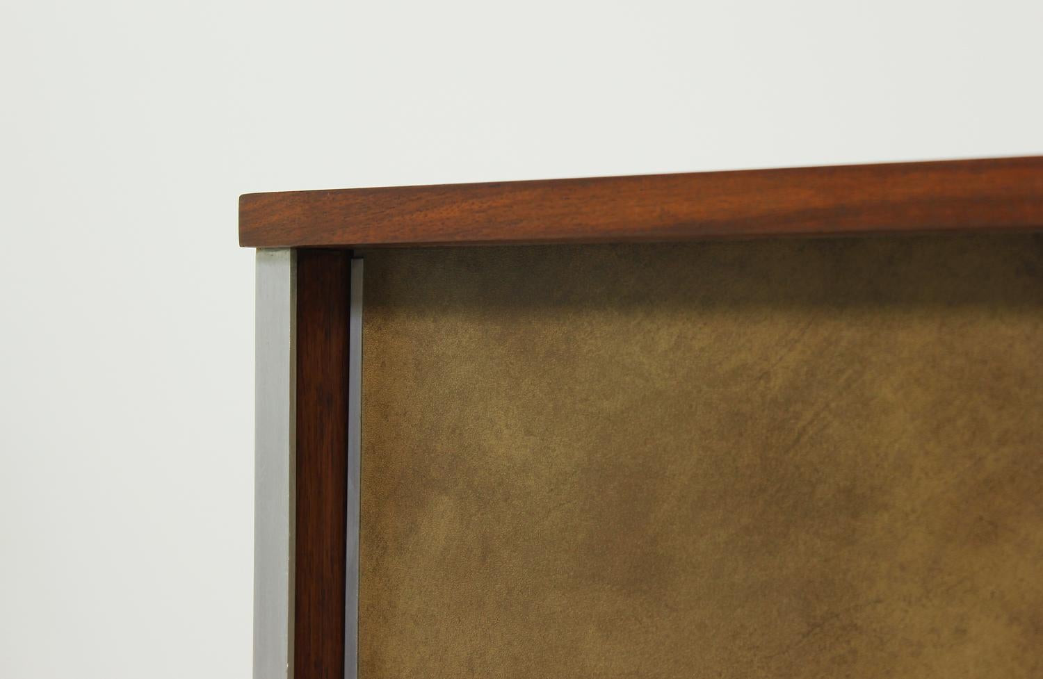Paul McCobb “Linear Group” Credenza with Leather Doors for Calvin Furniture 2