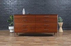 Paul McCobb "Linear Group" Walnut Dresser for Calvin Furniture