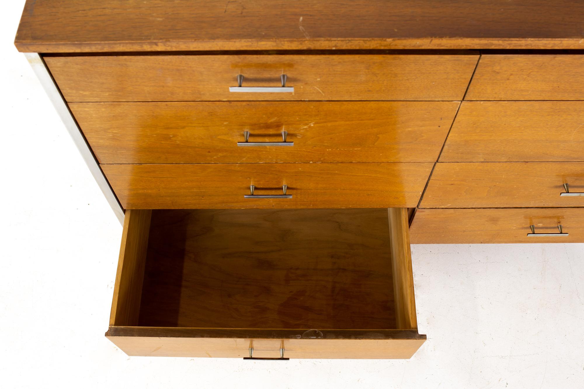 Paul McCobb Linear Mid Century 8 Drawer Dresser 1