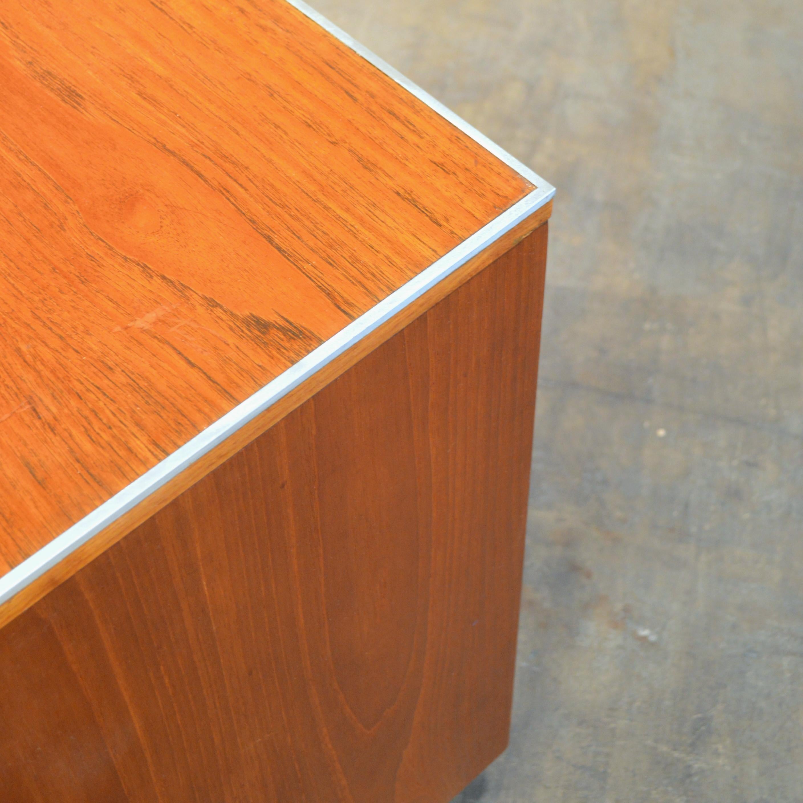 Paul McCobb Mahogany and Leather Sideboard for Calvin Furniture For Sale 5