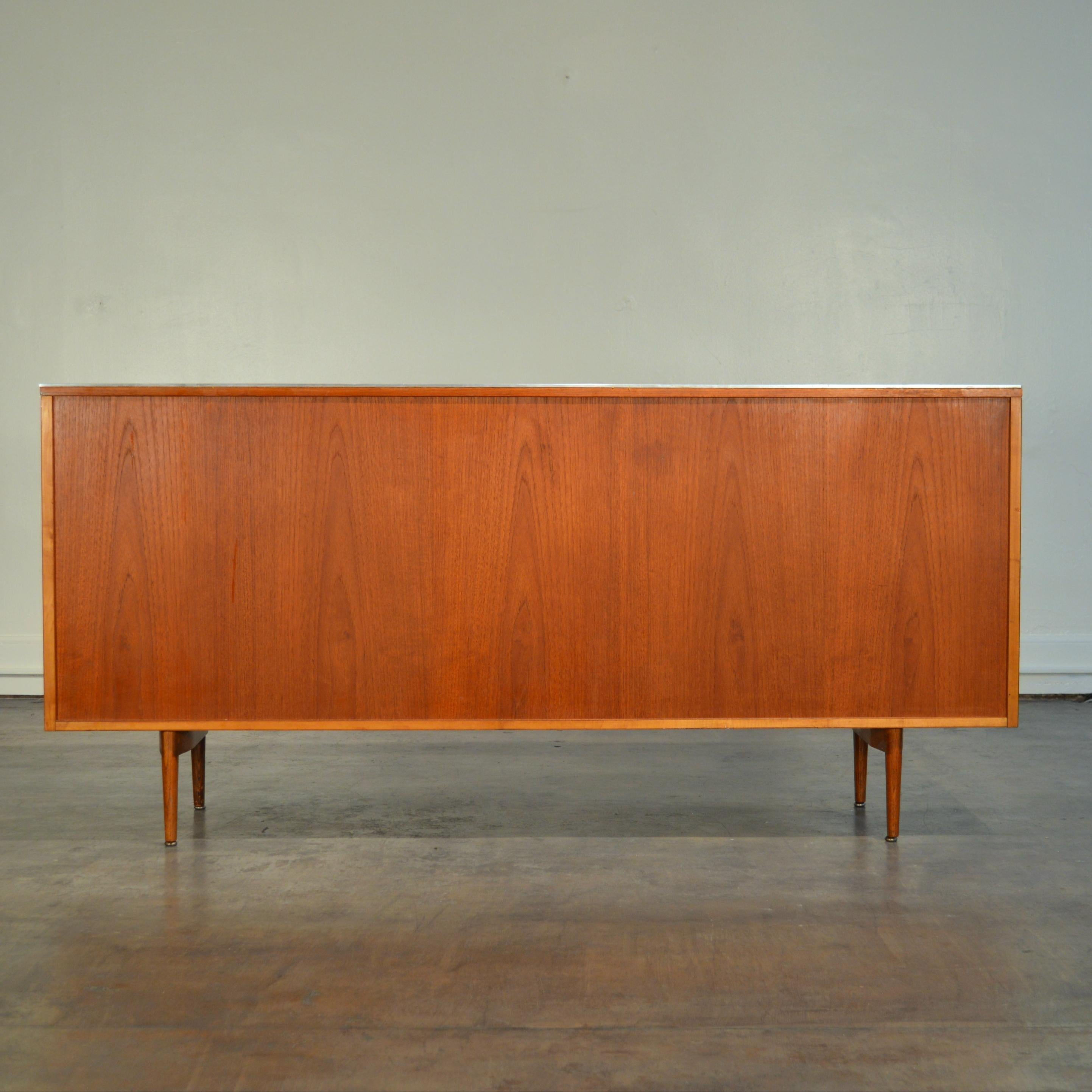 Paul McCobb Mahogany and Leather Sideboard for Calvin Furniture For Sale 6
