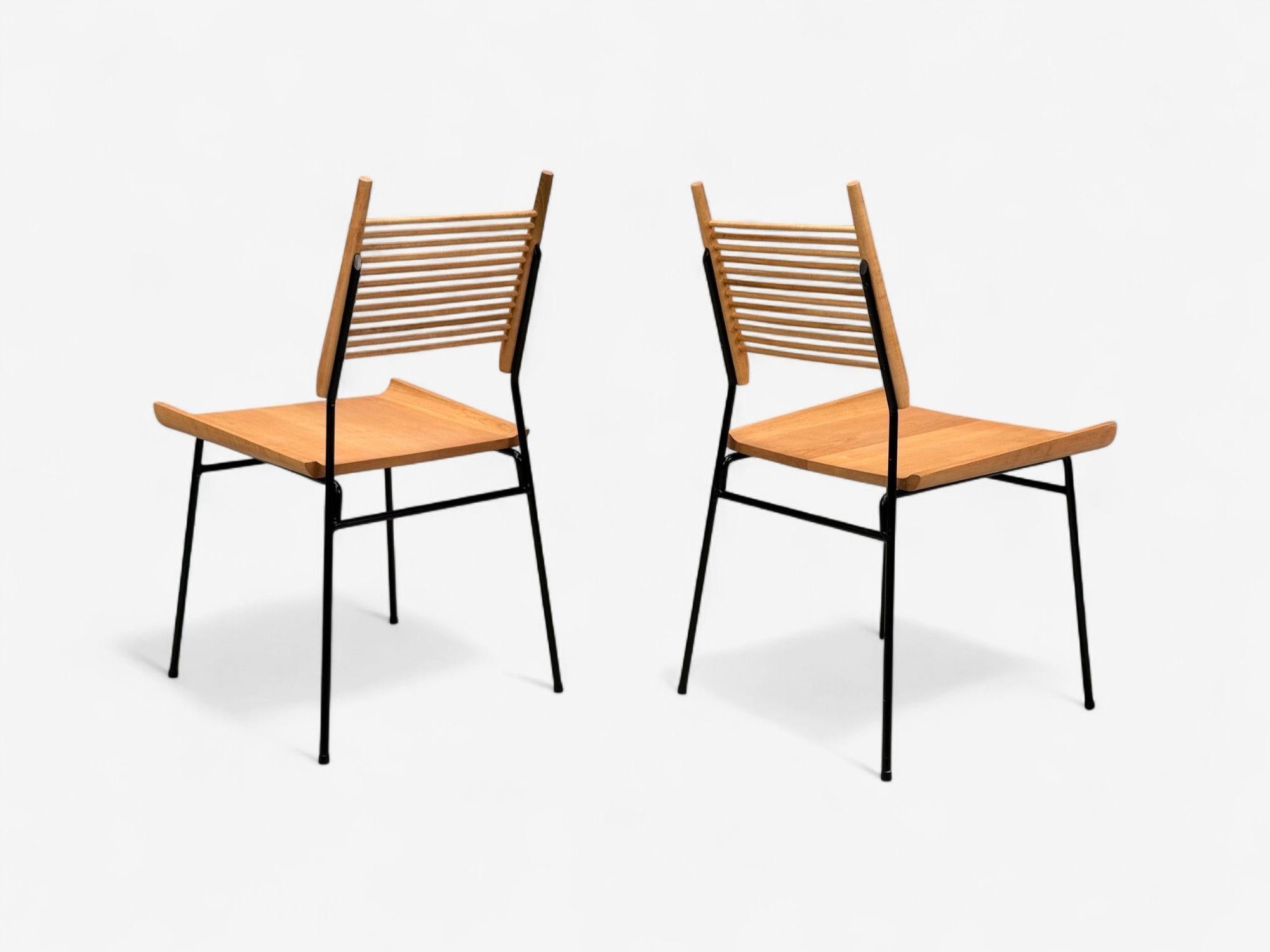 Fer Paul McCobb, érable, fer laqué, chaises de salle à manger Shovel, États-Unis, années 1950 en vente