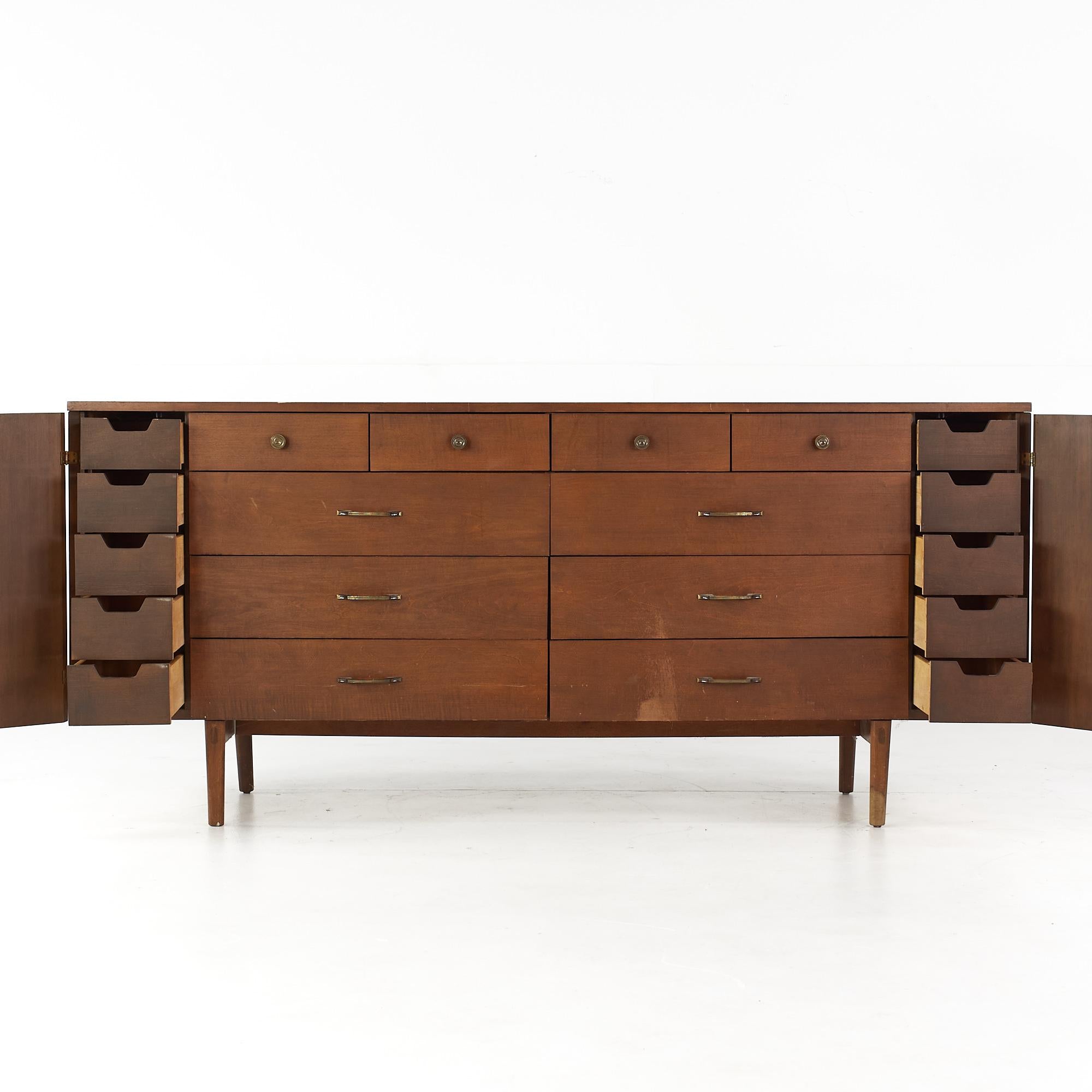 Wood Paul McCobb Mid-Century 20 Drawer Lowboy Dresser For Sale
