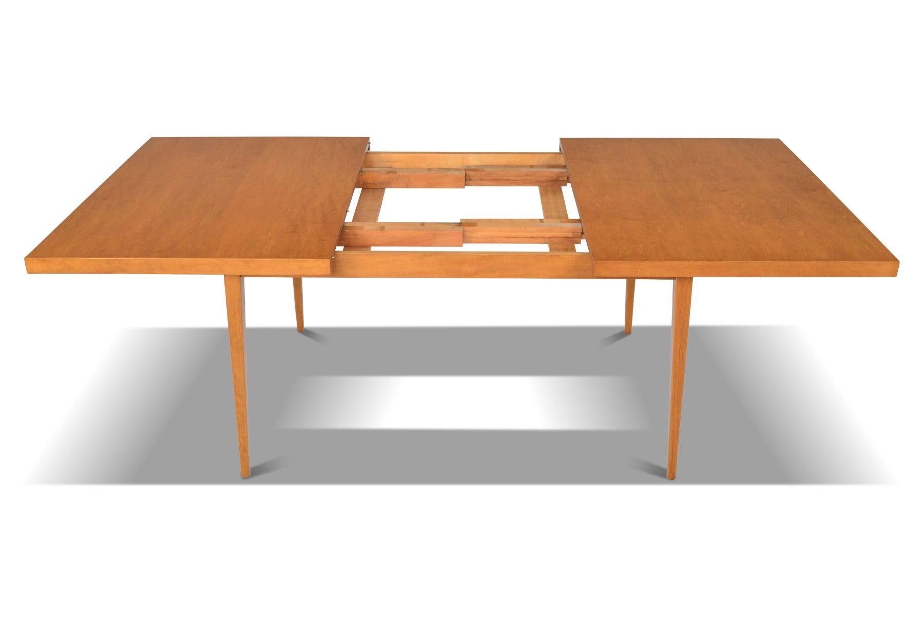 Paul McCobb Mid Century Dining Table in Birch In Excellent Condition In Berkeley, CA