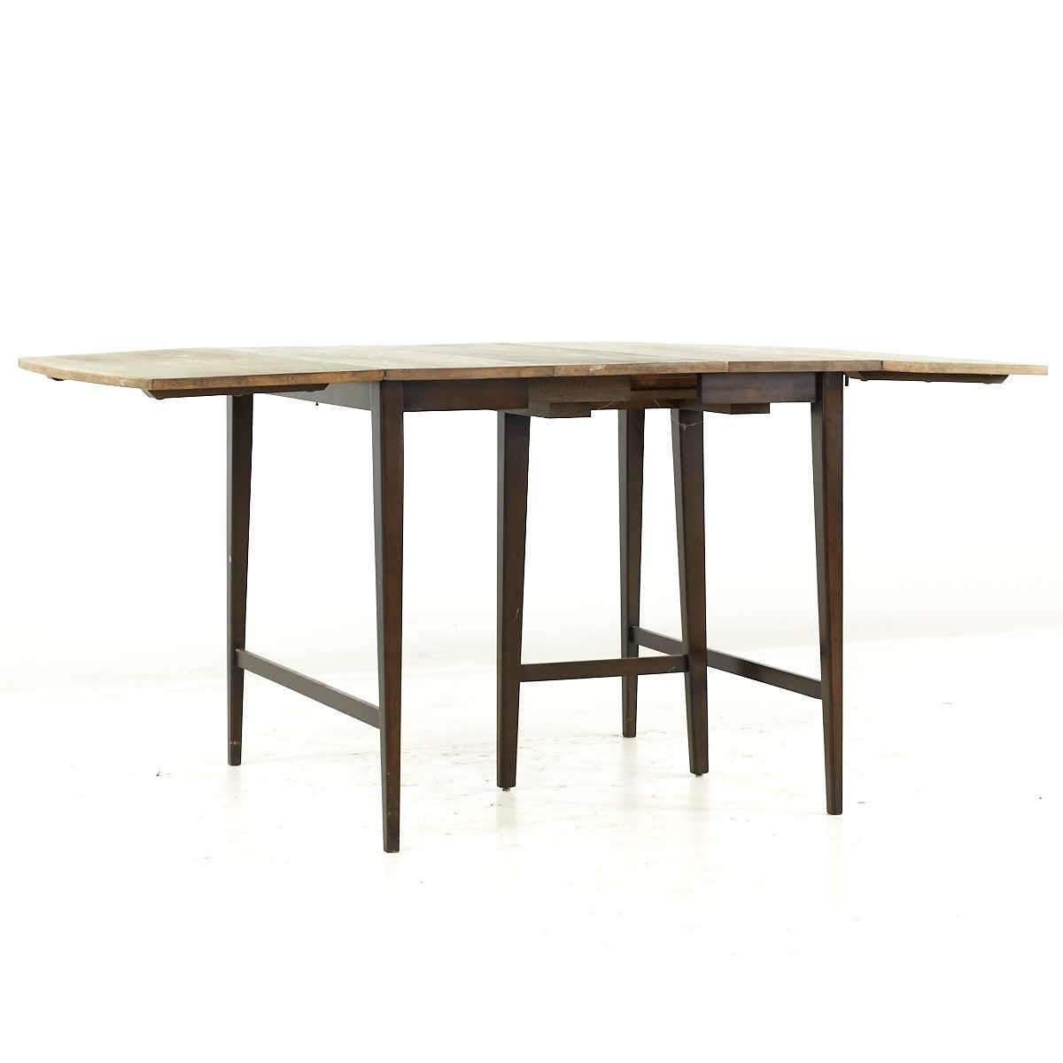 Paul McCobb Mid Century Drop Leaf Dining Table with 3 Leaves For Sale 3