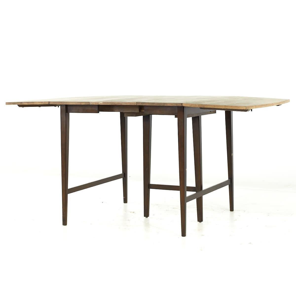 Paul McCobb Mid Century Drop Leaf Dining Table with 3 Leaves For Sale 5