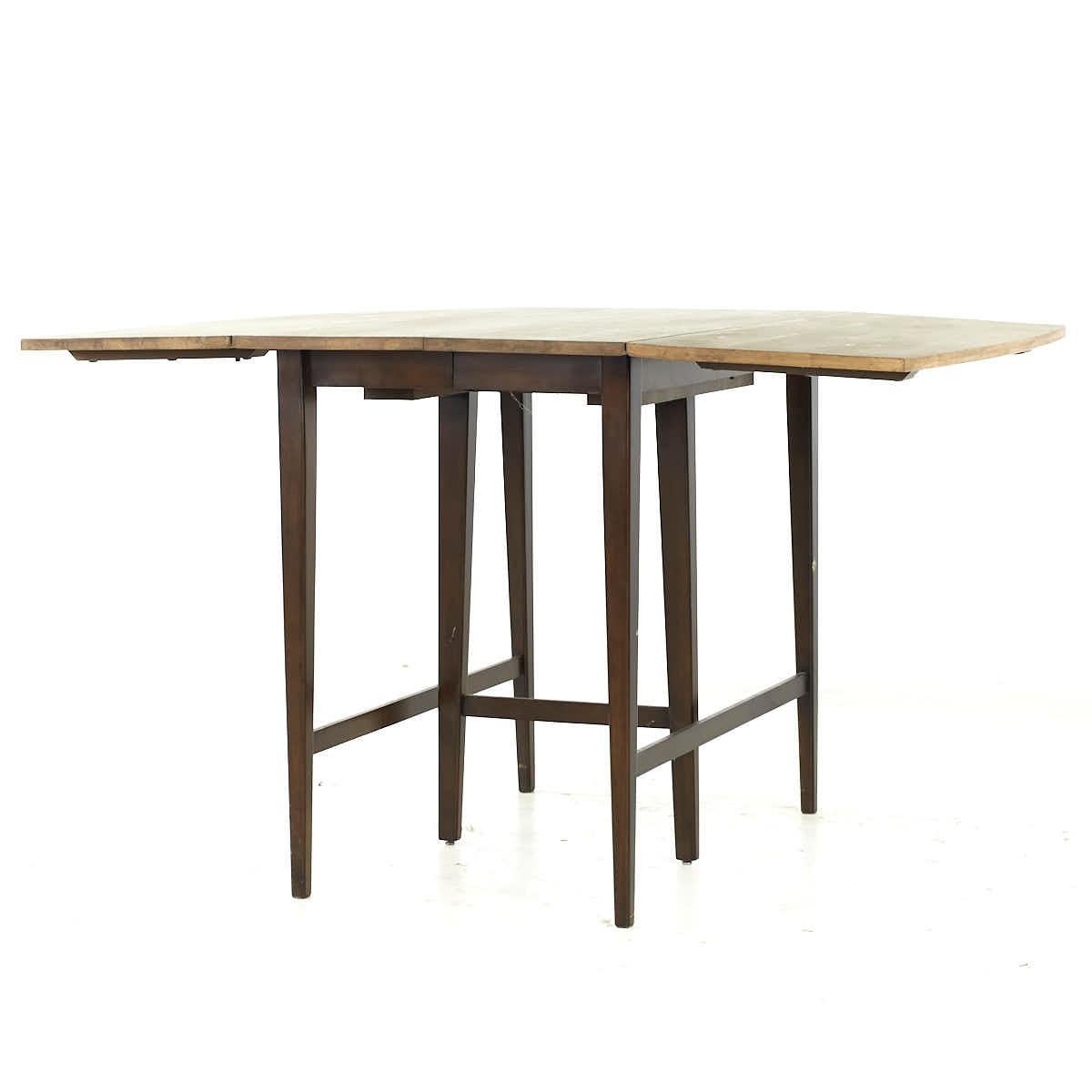 Paul McCobb Mid Century Drop Leaf Dining Table with 3 Leaves For Sale 1