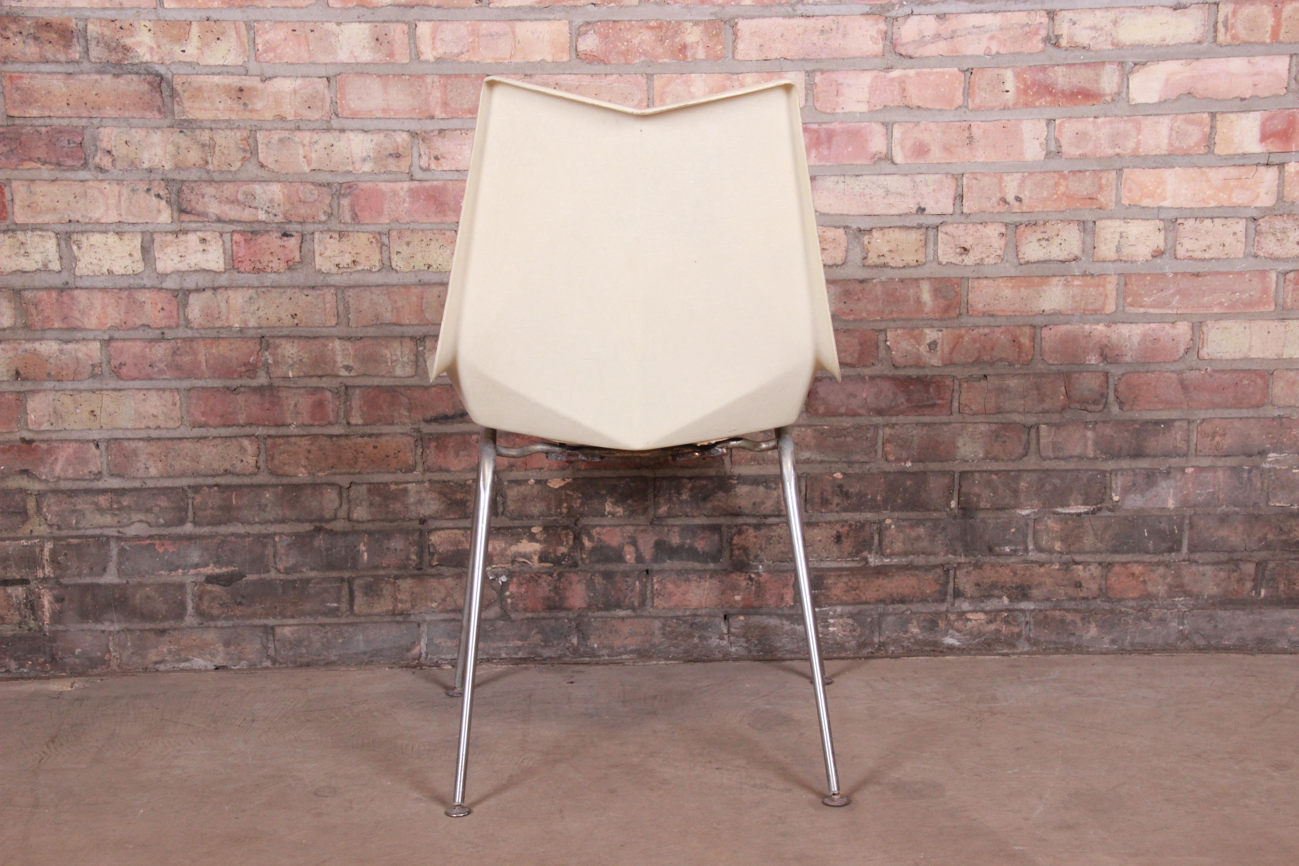 Steel Paul McCobb Mid-Century Modern Fiberglass Origami Chair, 1950s