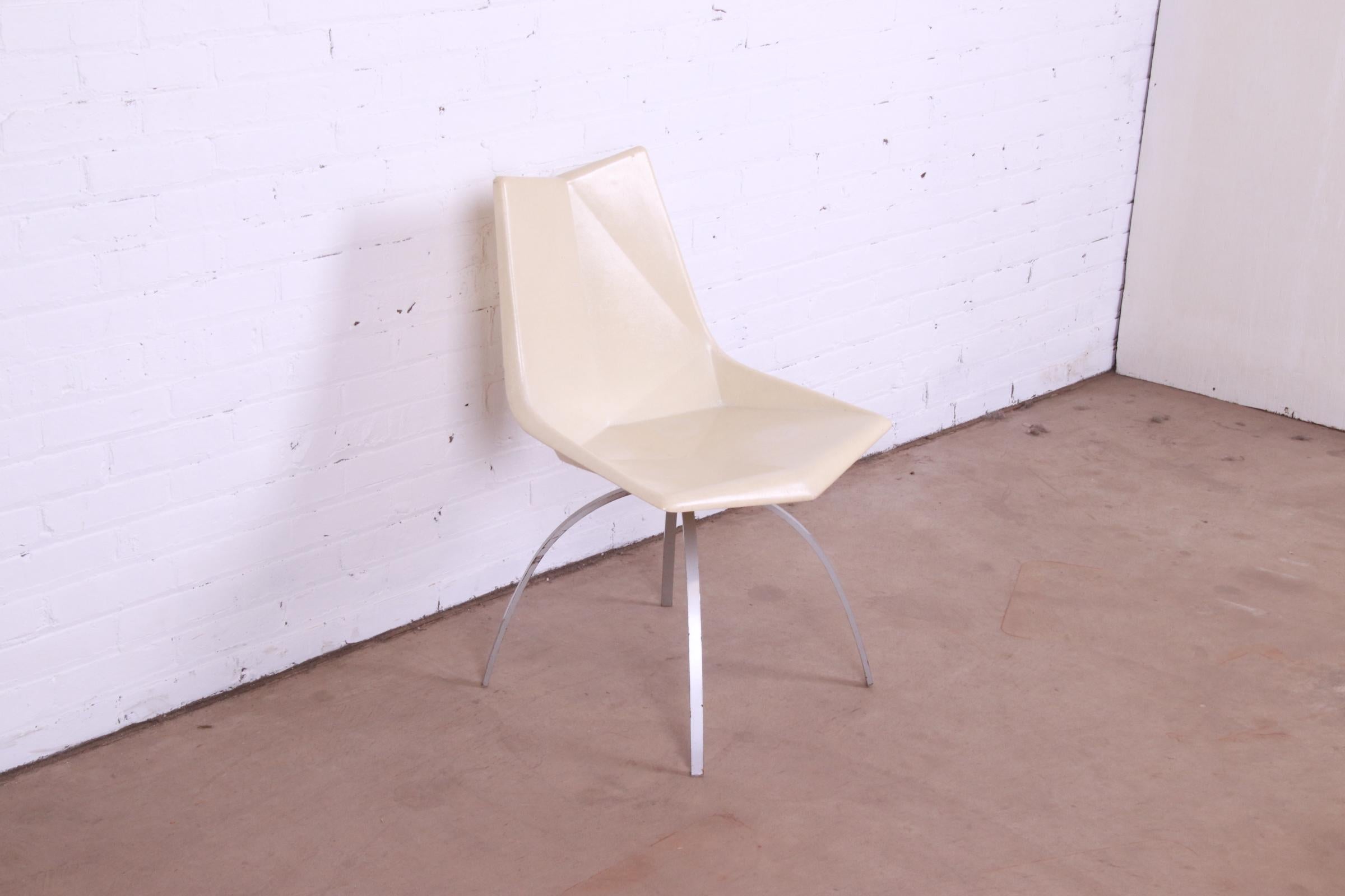 Steel Paul McCobb Mid-Century Modern Fiberglass Origami Chair on Spider Base, 1950s For Sale