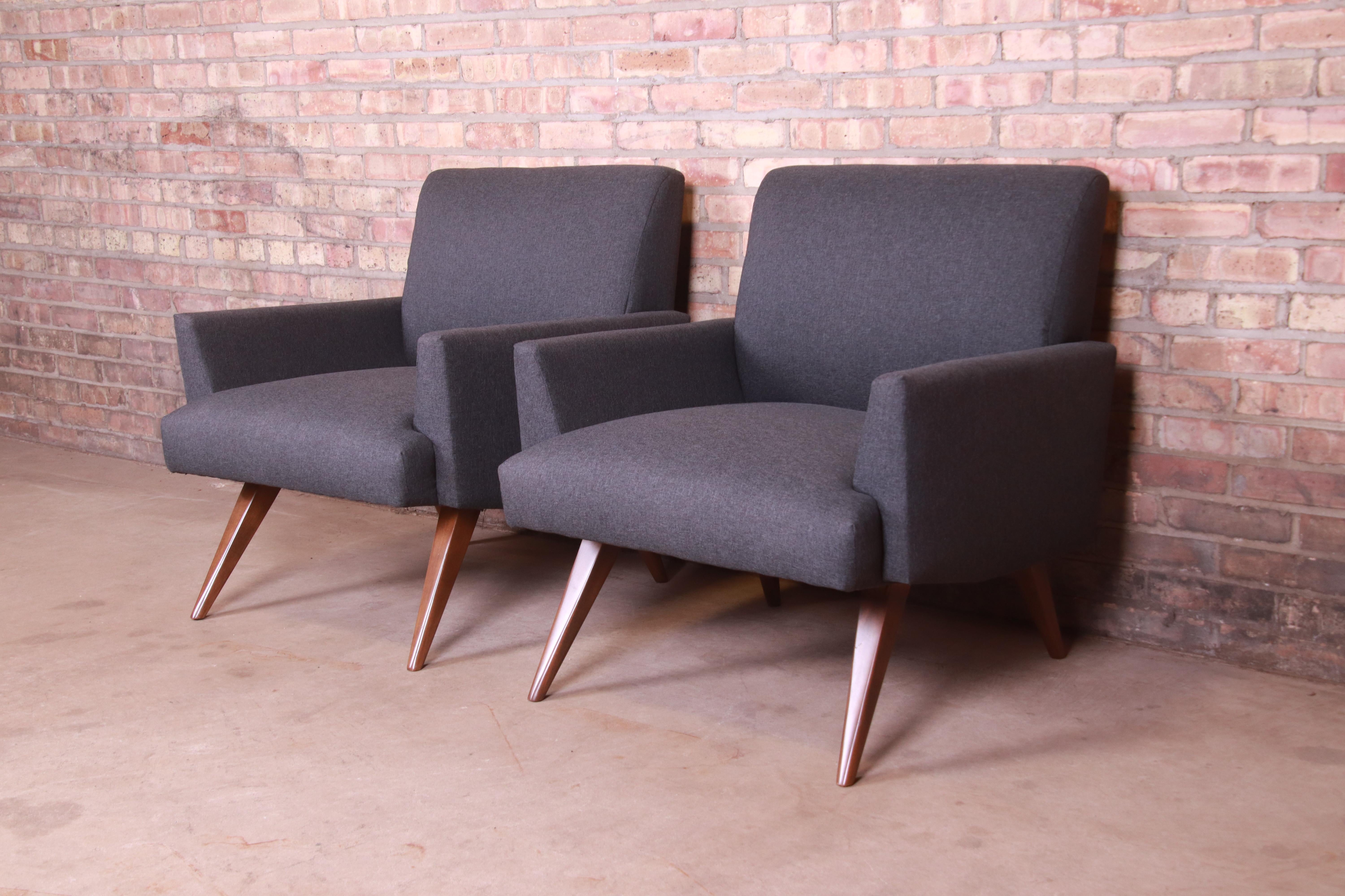 Paul McCobb Mid-Century Modern Lounge Chairs, Fully Restored In Good Condition In South Bend, IN