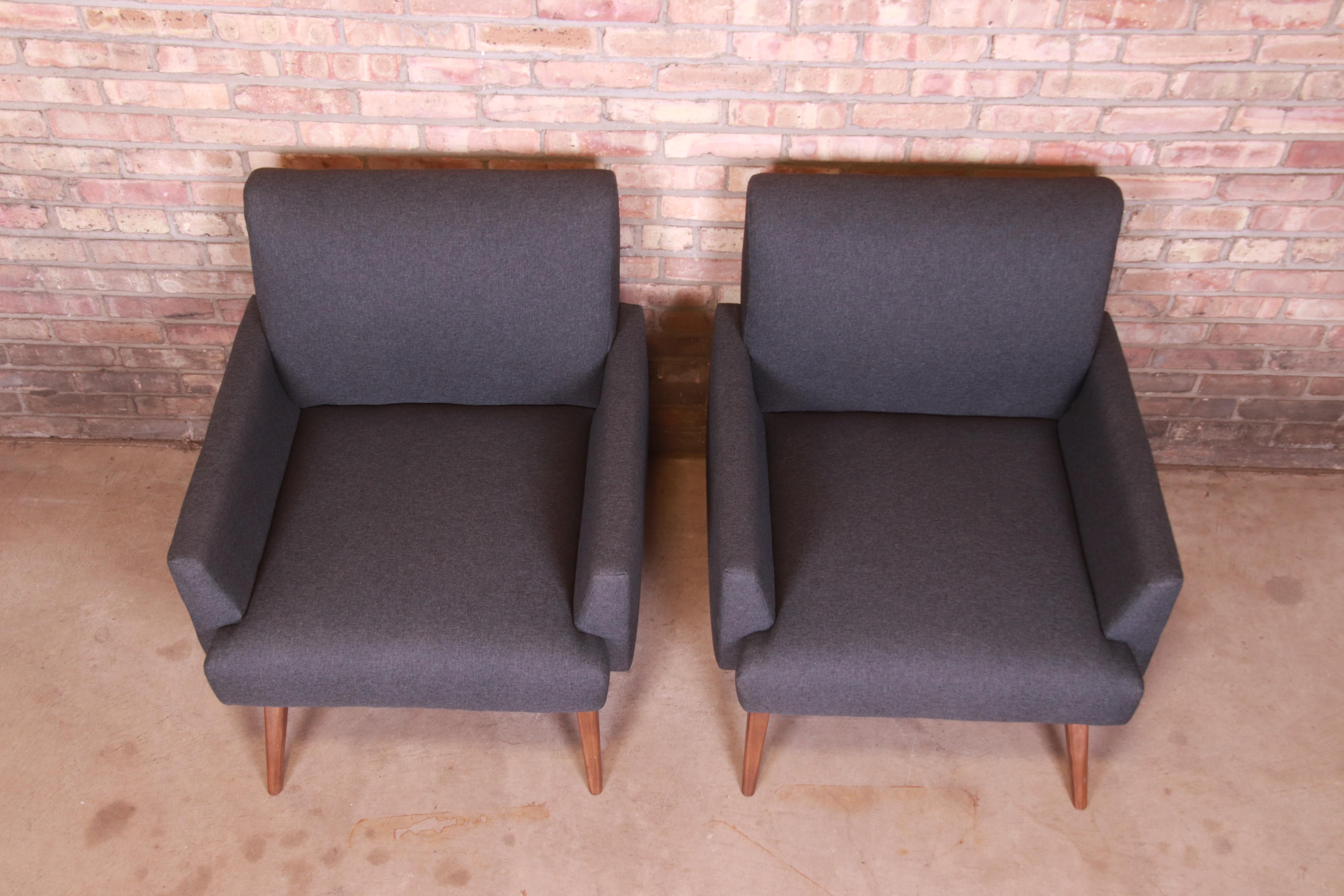 Paul McCobb Mid-Century Modern Lounge Chairs, Fully Restored 2