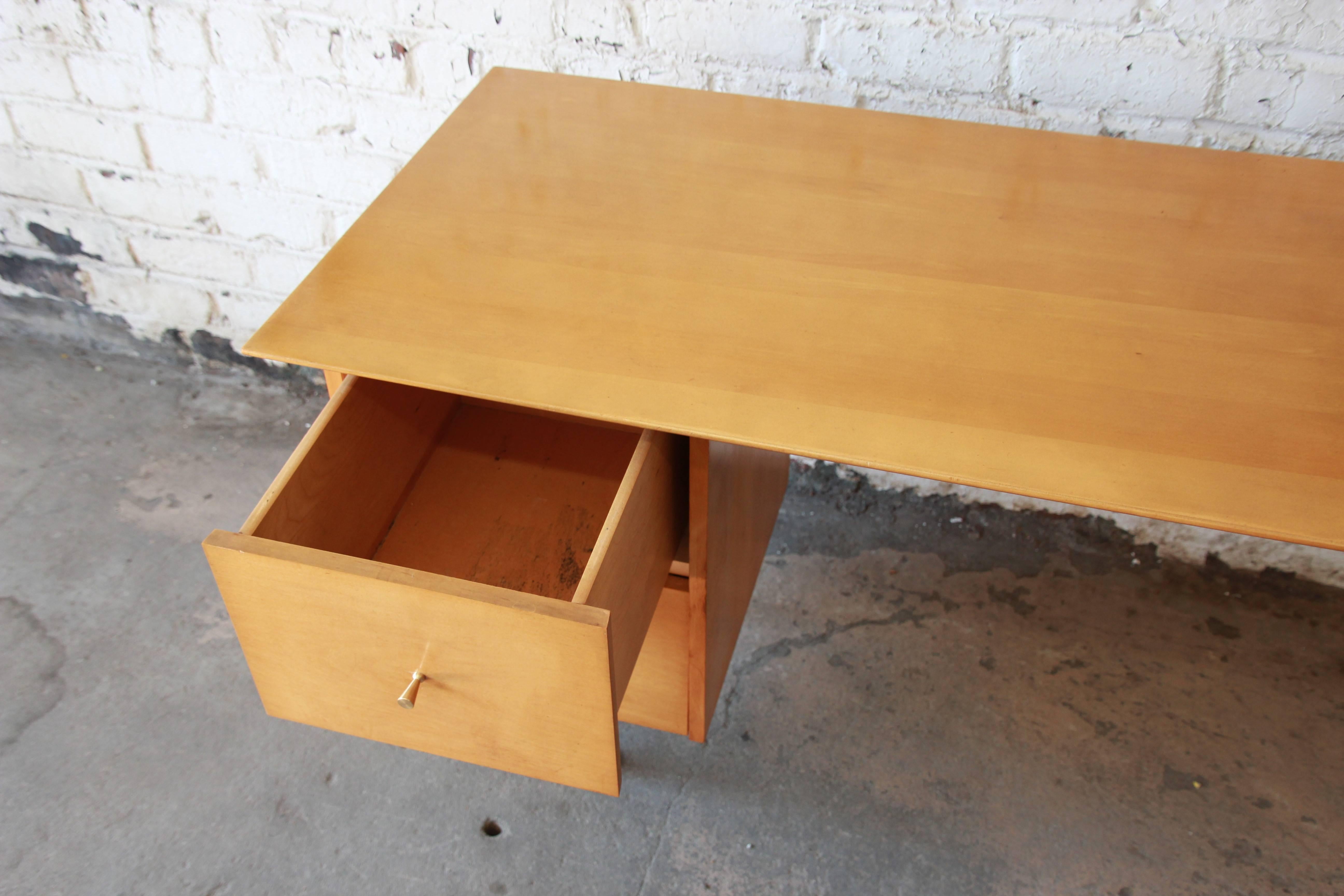 Paul McCobb Mid-Century Modern Planner Group Desk, 1950s 6