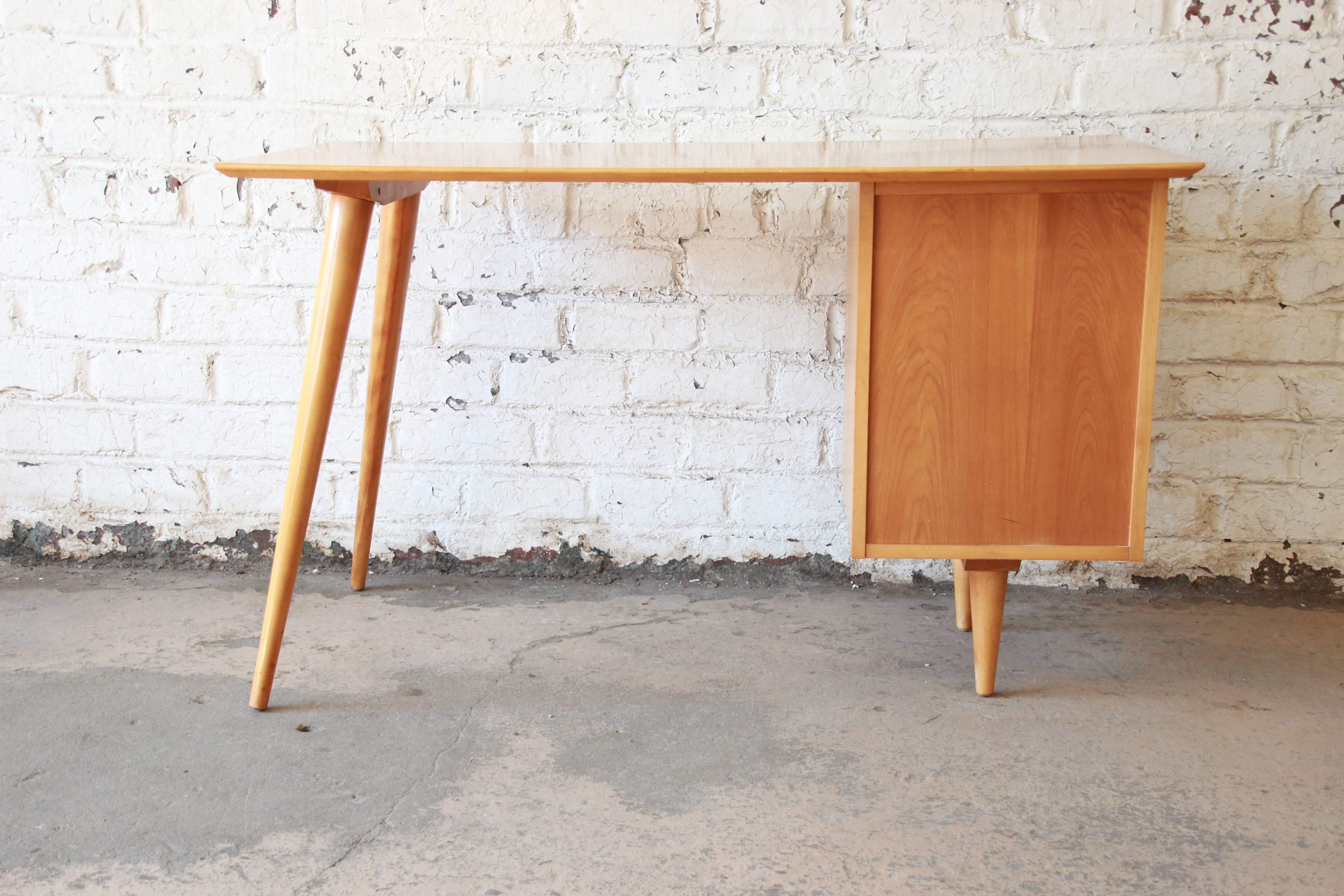 Paul McCobb Mid-Century Modern Planner Group Desk, 1950s 7