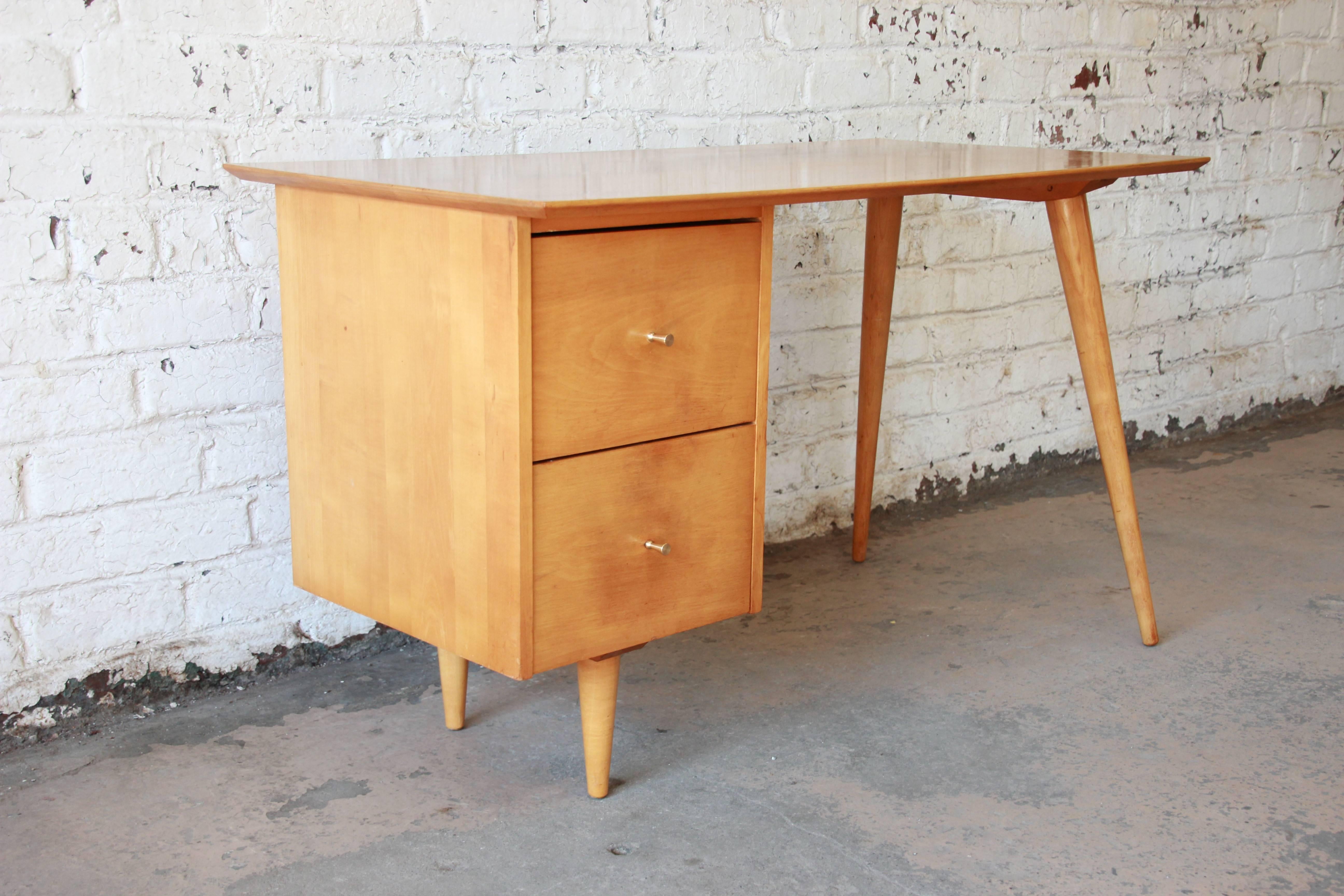 Paul McCobb Mid-Century Modern Planner Group Desk, 1950s In Good Condition In South Bend, IN