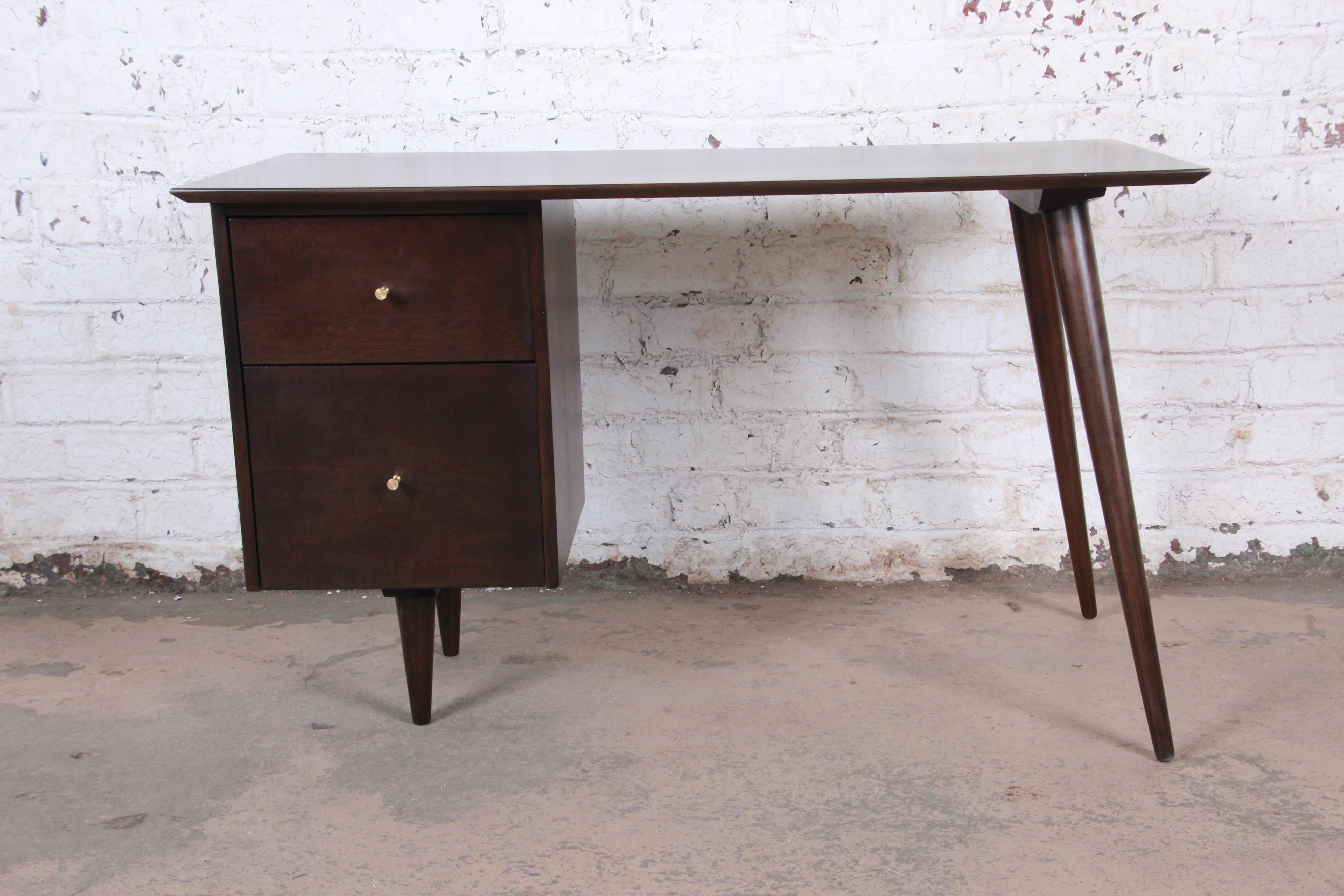 Mid-20th Century Paul McCobb Mid-Century Modern Planner Group Desk and Chair, Newly Restored
