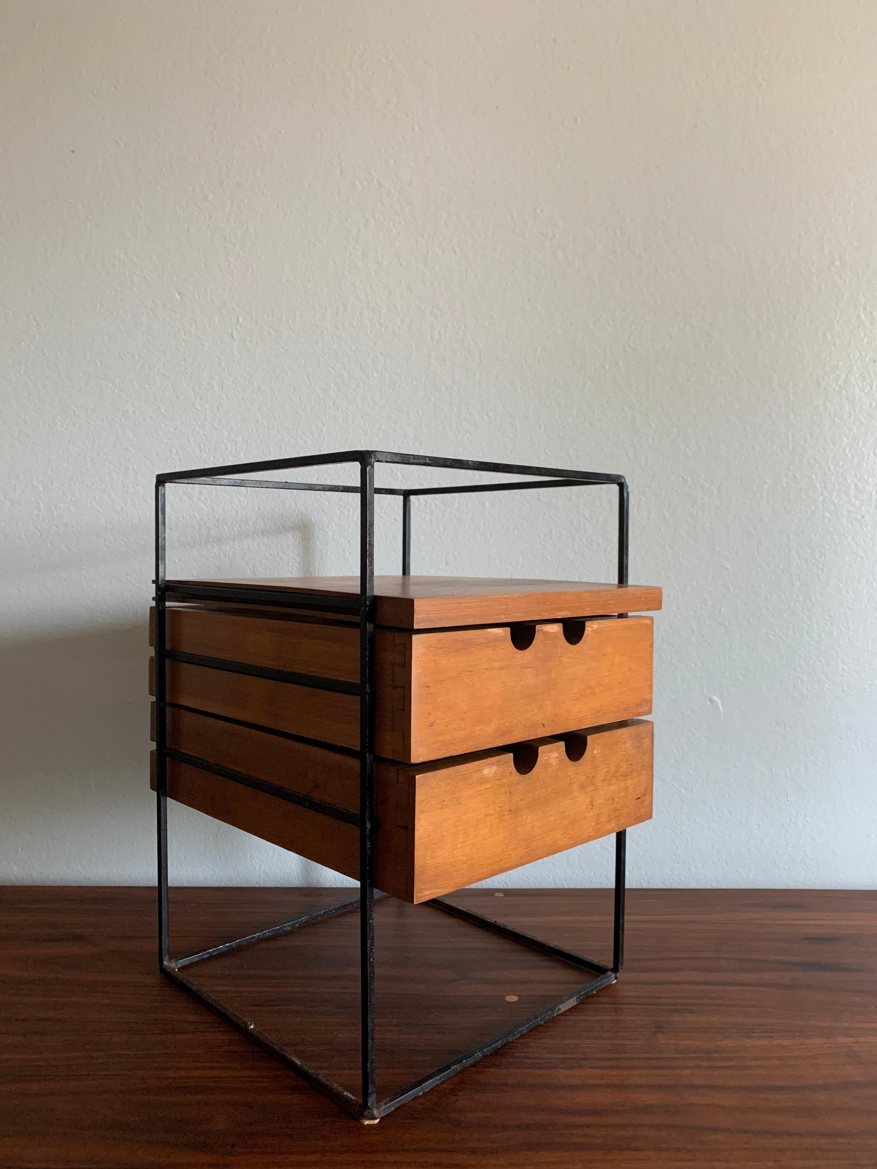 Paul McCobb Planner group desk organizer by Winchendon Furniture. Made in the 1950s.