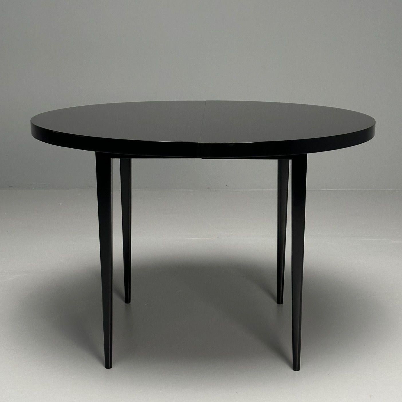Paul McCobb, Mid-Century Modern Planner Group Dining Table, Black Lacquer, 1950s For Sale 4