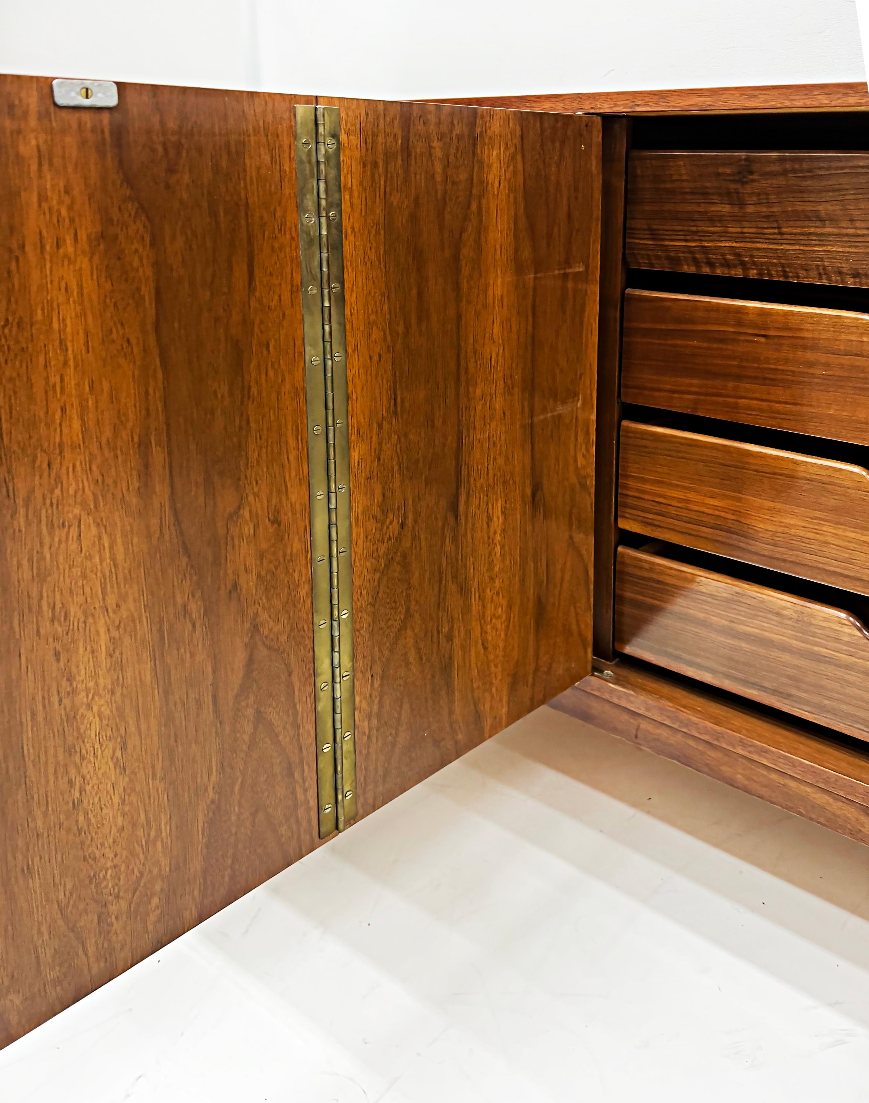 Paul McCobb Mid-Century Modern Walnut 12 Drawer Dresser 2