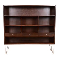 Paul McCobb Mid-Century Modern Walnut Bookcase on Hairpin Legs, Newly Refinished