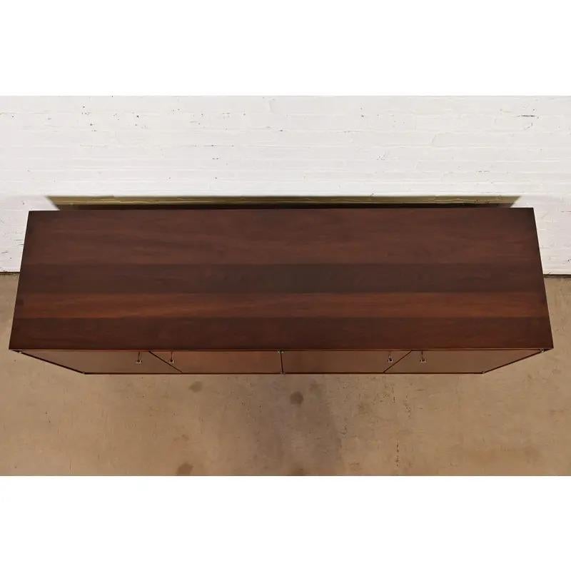 Paul McCobb Mid-Century Modern Walnut Sideboard Credenza, Newly Refinished For Sale 6