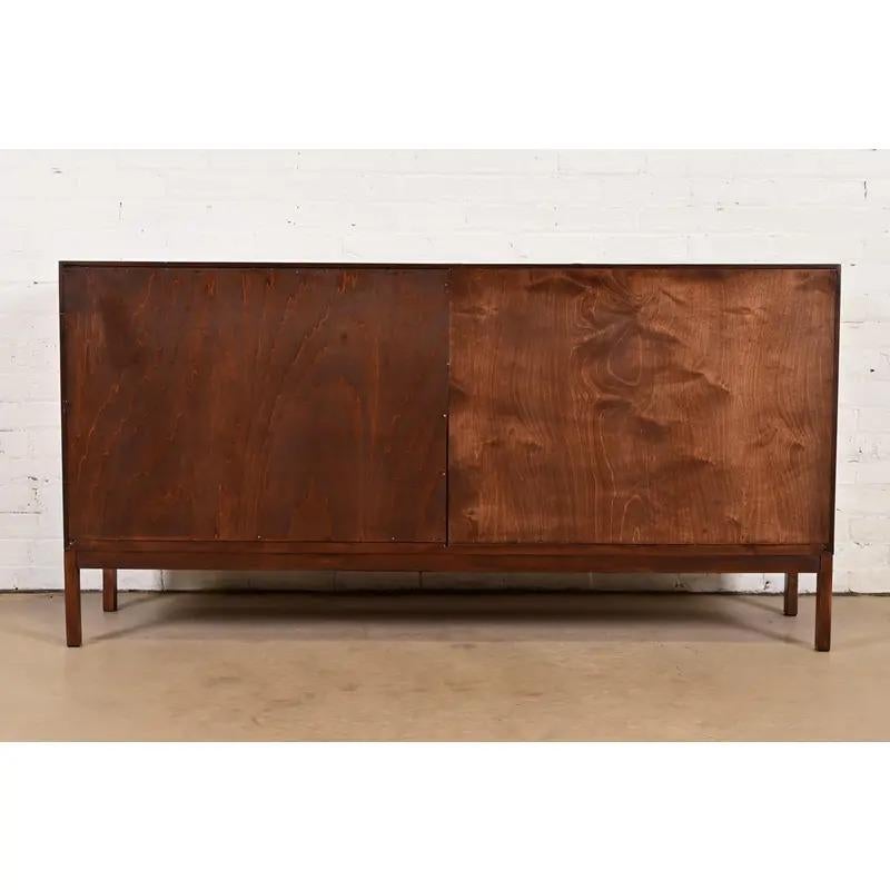 Paul McCobb Mid-Century Modern Walnut Sideboard Credenza, Newly Refinished For Sale 9