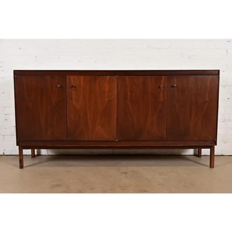 American Paul McCobb Mid-Century Modern Walnut Sideboard Credenza, Newly Refinished For Sale