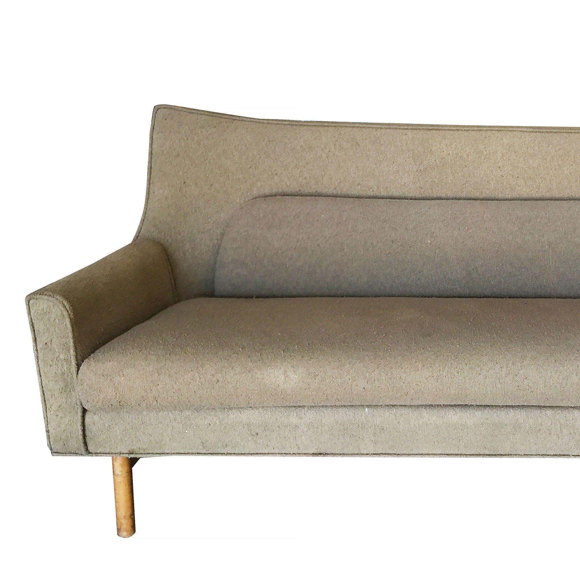 Paul McCobb „ Pagoden“-Sofa mit gewölbten Flügeln im Zustand „Gut“ im Angebot in Van Nuys, CA