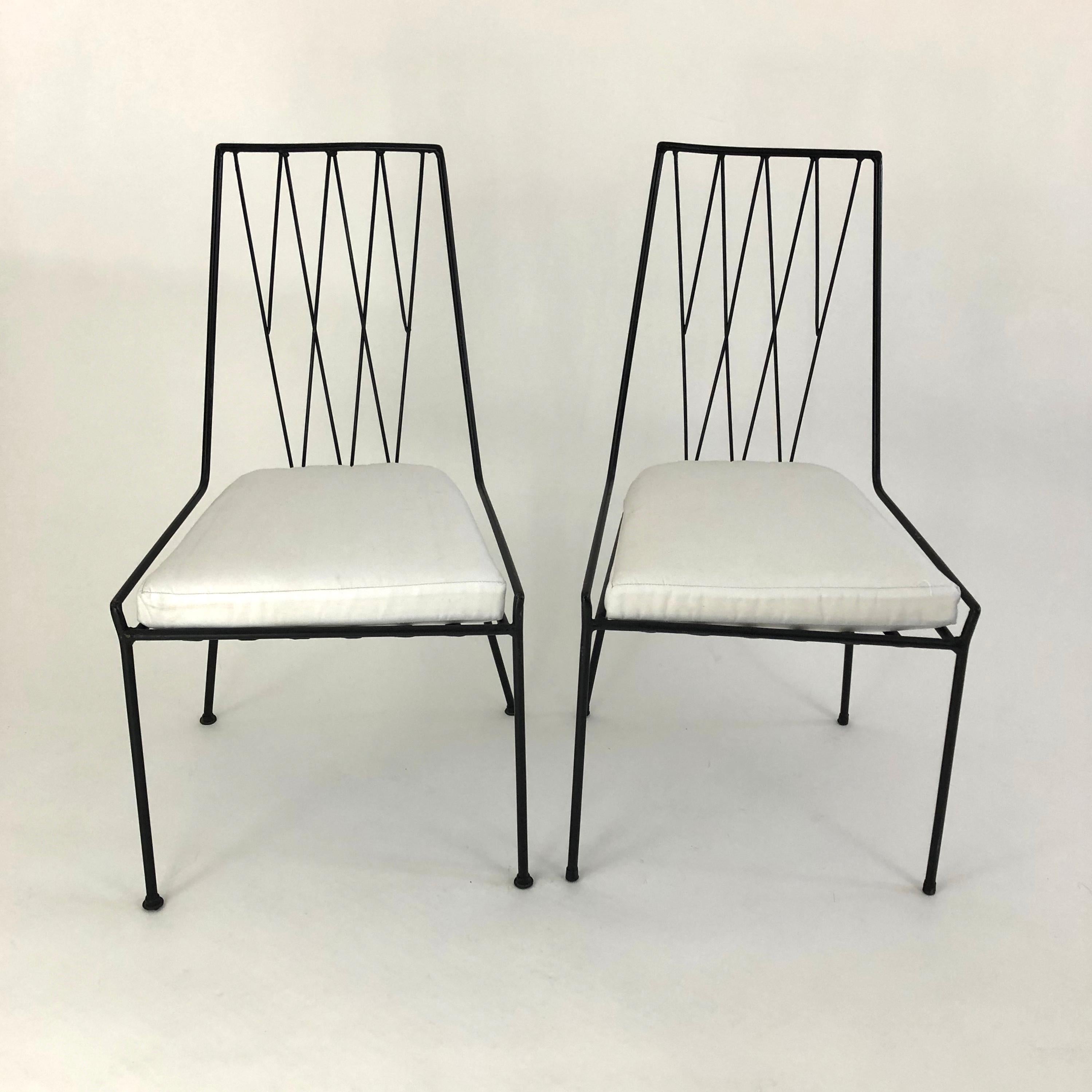 Paul McCobb Pavilion Collection Set of Four Patio Chairs with Table, circa 1950s In Good Condition In Essex, MA