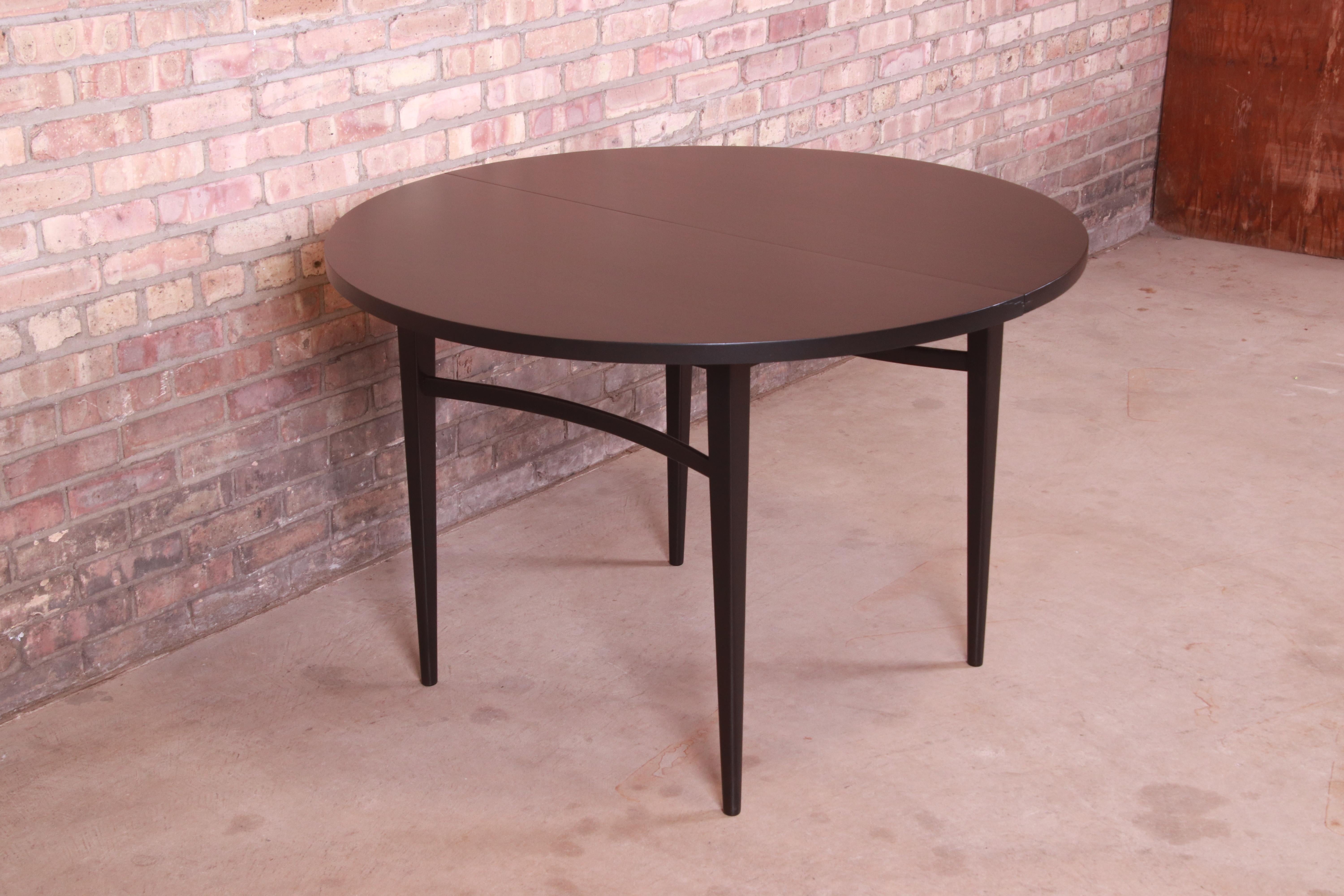 Paul McCobb Perimeter Group Black Lacquered Dining Table, Newly Refinished 6