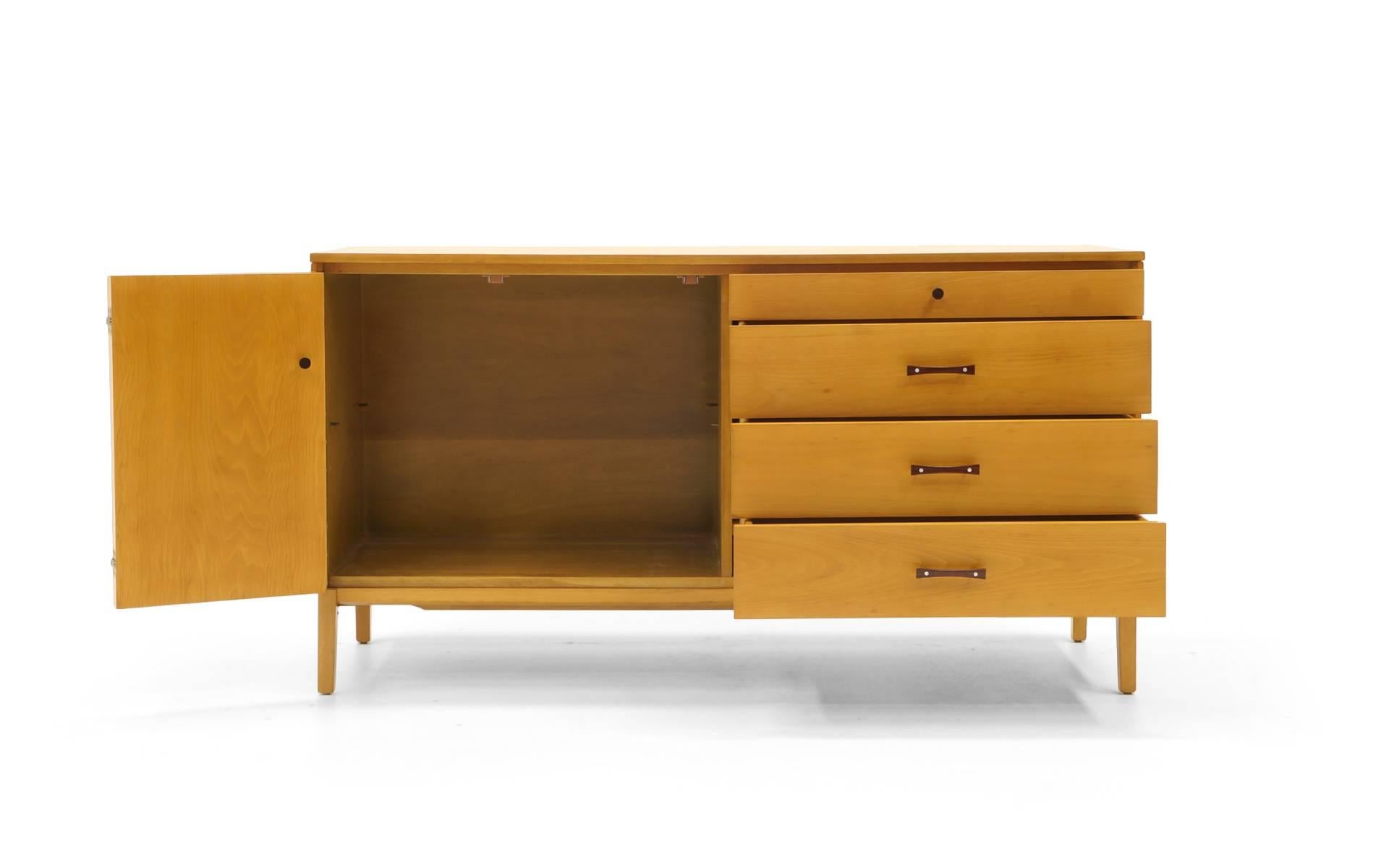 Mid-Century Modern Excellent Paul McCobb Perimeter Group Cabinet or Dresser, Rosewood Pulls