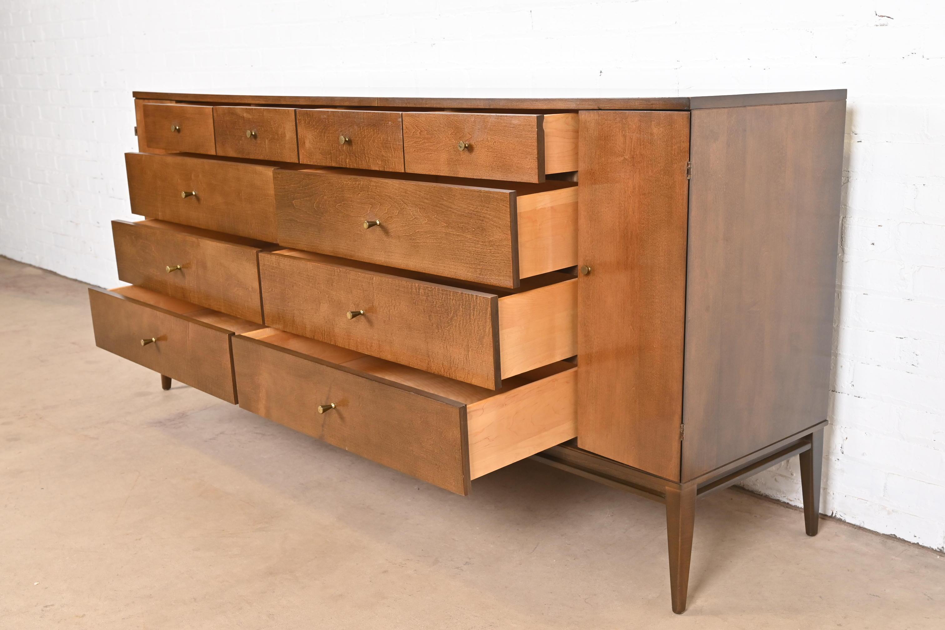 Paul McCobb Planner Group 20-Drawer Dresser or Credenza, 1950s For Sale 7
