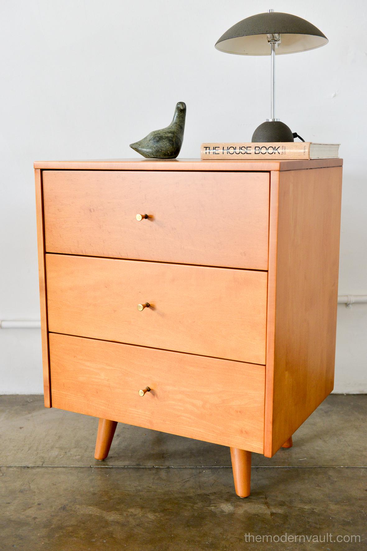 Paul McCobb Planner Group 3-drawer cabinet, circa 1960. Professionally restored in perfect condition with original brass hardware. Marked on interior drawer. 

Measures: 24