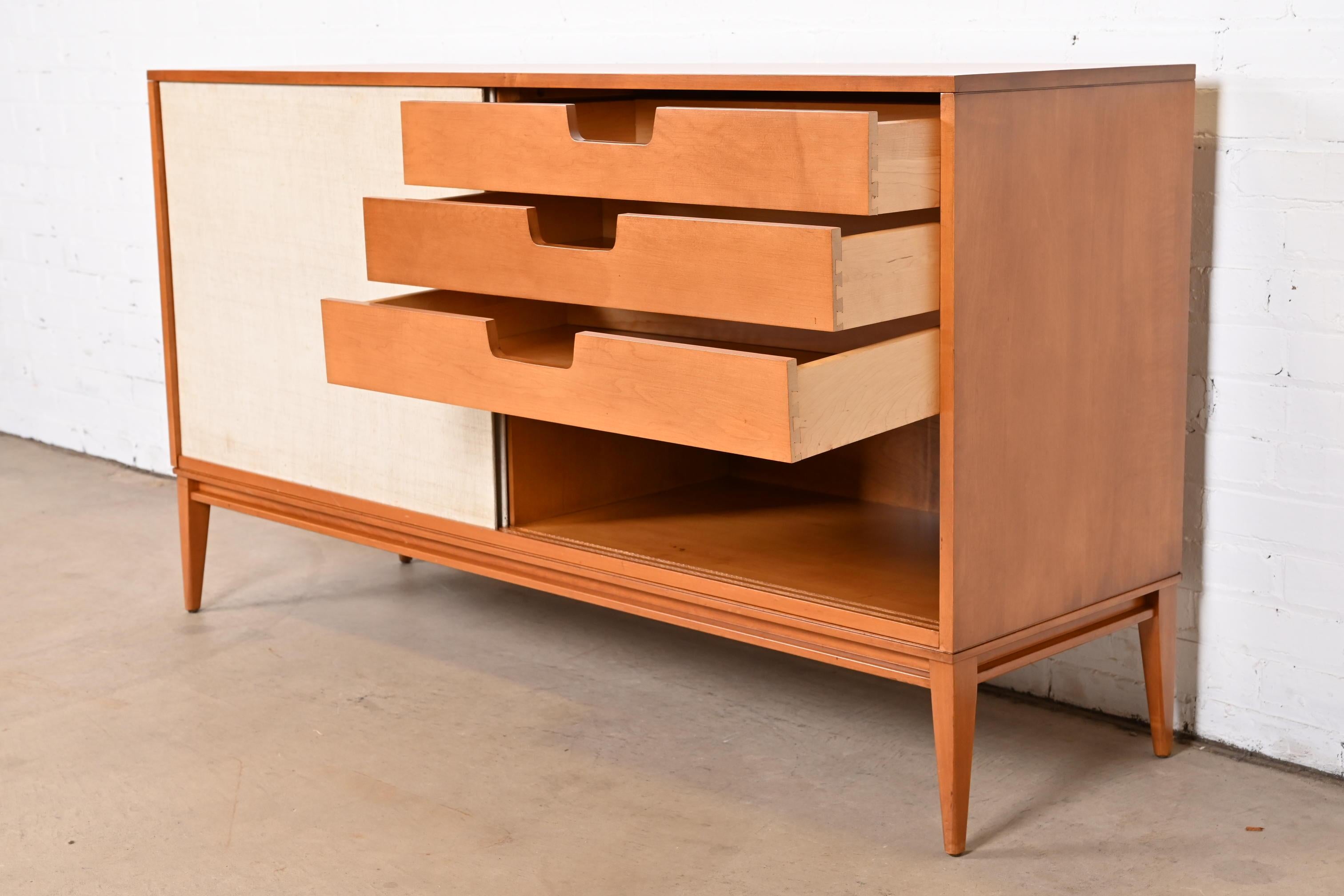 Grasscloth Paul McCobb Planner Group Birch Sliding Door Sideboard Credenza, 1950s