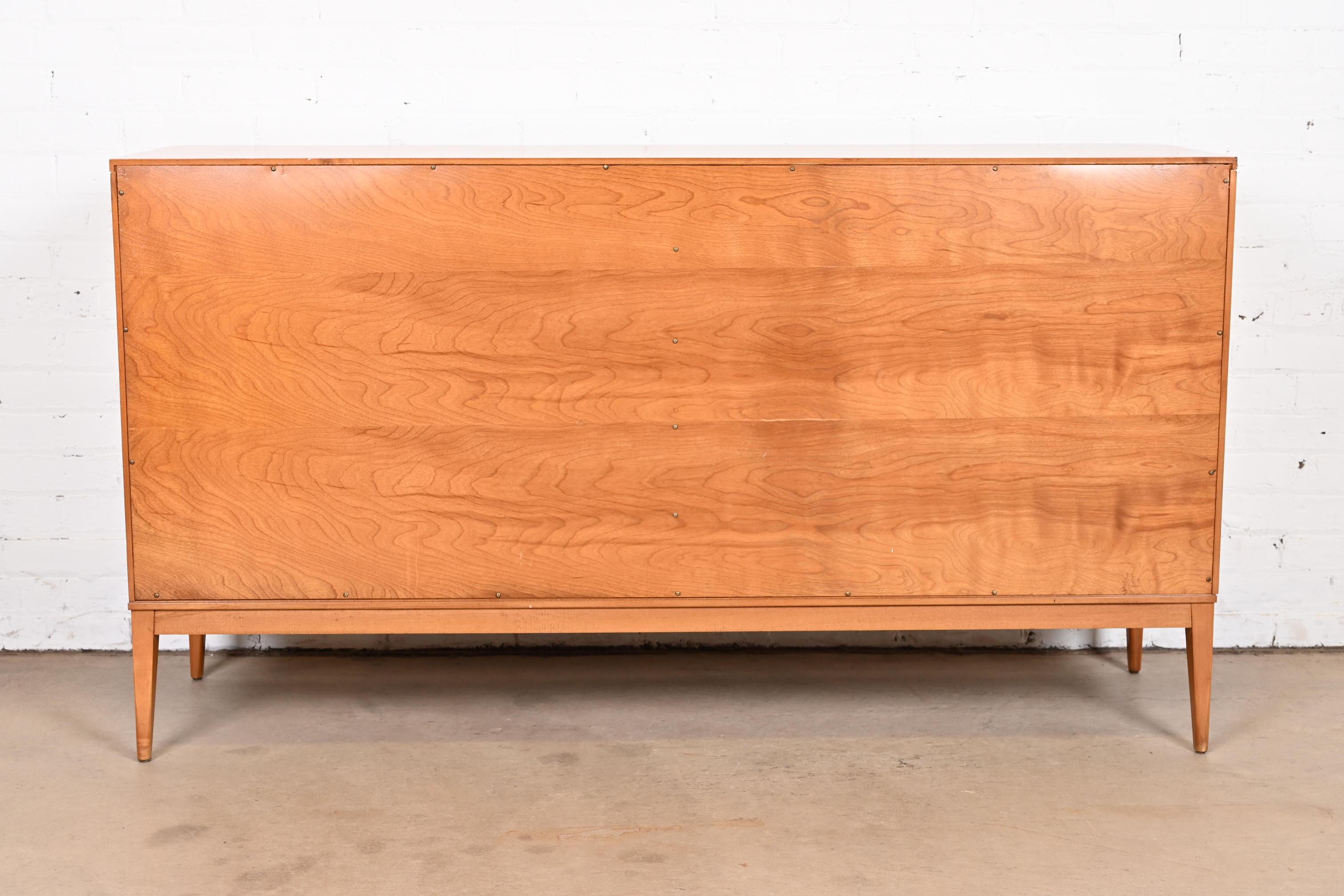 Paul McCobb Planner Group Birch Sliding Door Sideboard Credenza, 1950s 4