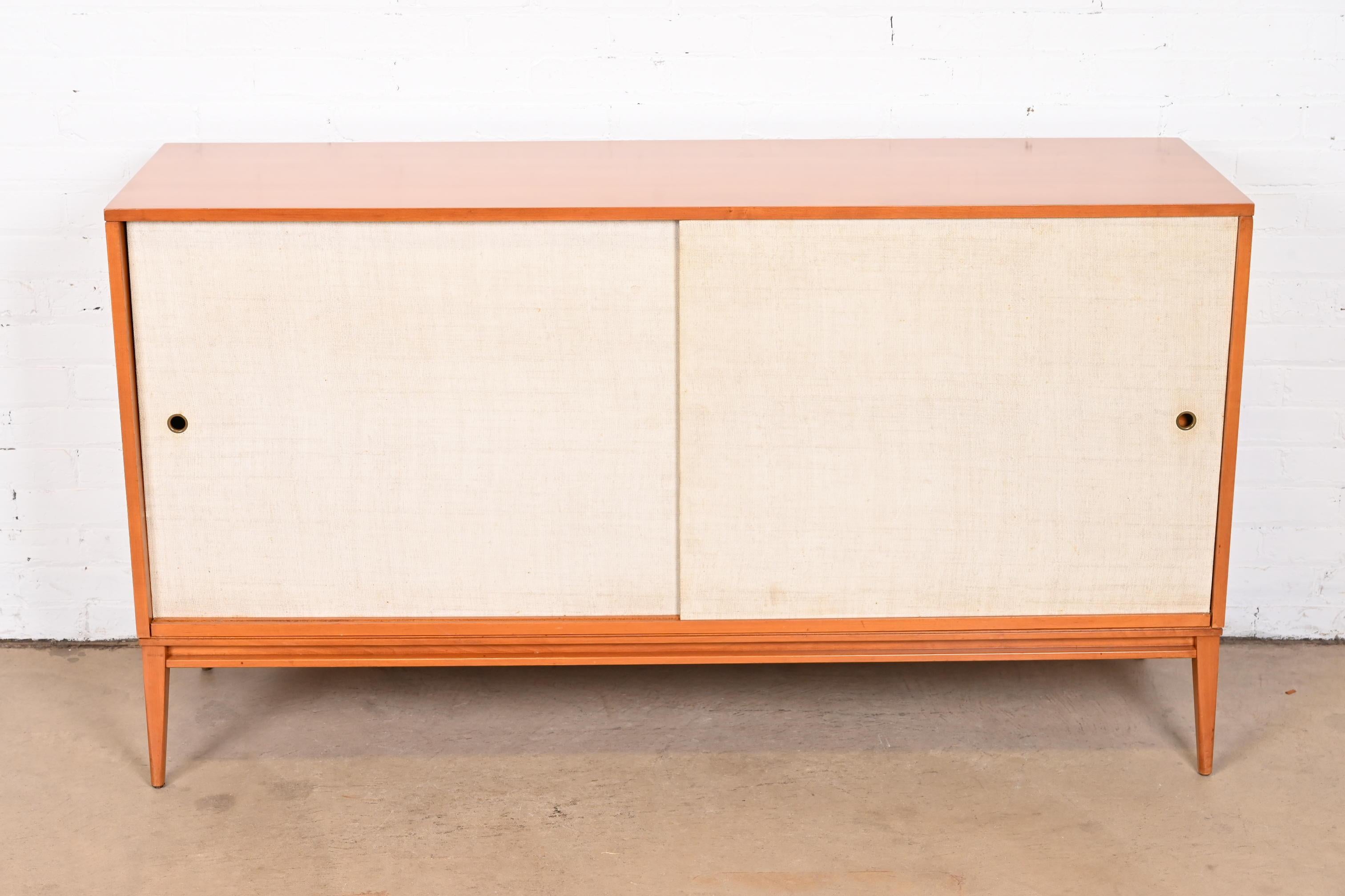 An exceptional Mid-Century Modern sideboard, credenza, or bar cabinet

By Paul McCobb for Winchendon Furniture, 
