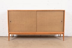 Paul McCobb Planner Group Birch Sliding Door Sideboard Credenza, 1950s