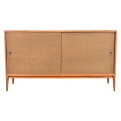 Paul McCobb Planner Group Birch Sliding Door Sideboard Credenza, 1950s
