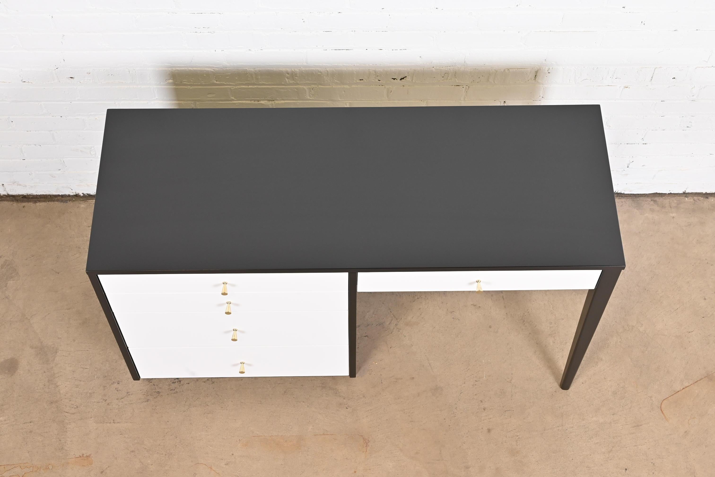 Paul McCobb Planner Group Black and White Lacquered Desk, Newly Refinished For Sale 6