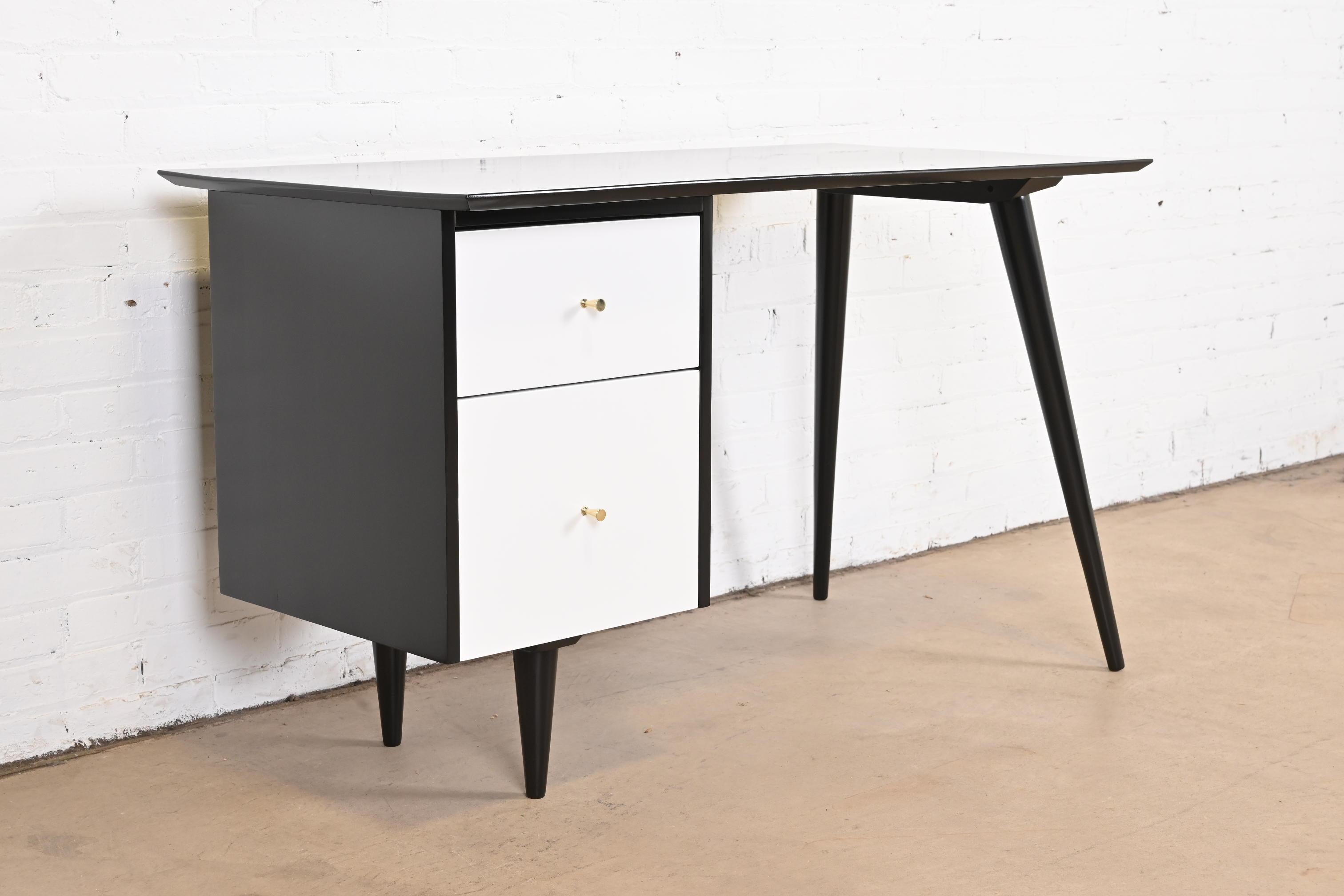 Mid-20th Century Paul McCobb Planner Group Black and White Lacquered Writing Desk, Refinished For Sale
