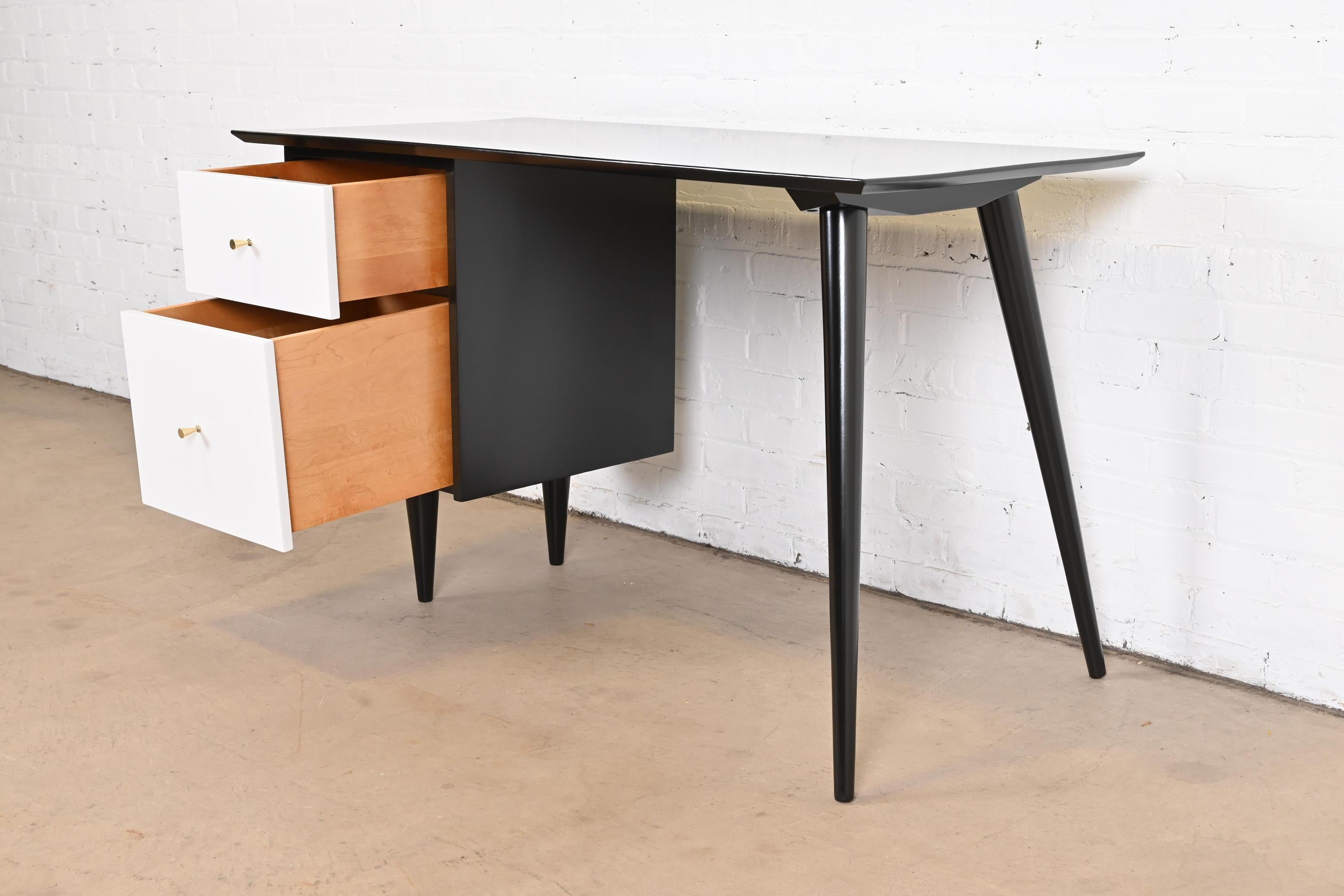 Paul McCobb Planner Group Black and White Lacquered Writing Desk, Refinished For Sale 2