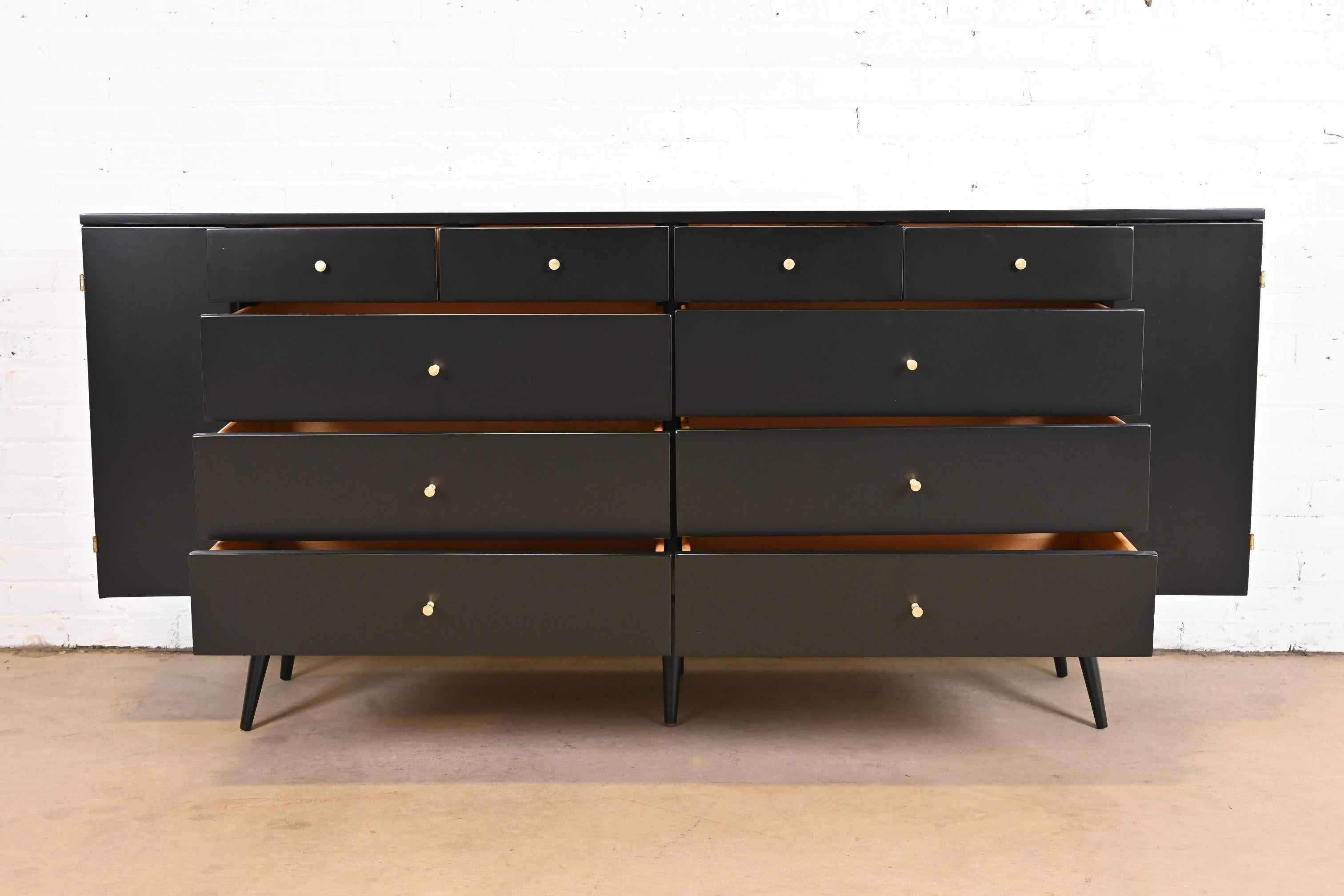 Paul McCobb Planner Group Black Lacquered 20-Drawer Dresser, Newly Refinished 3