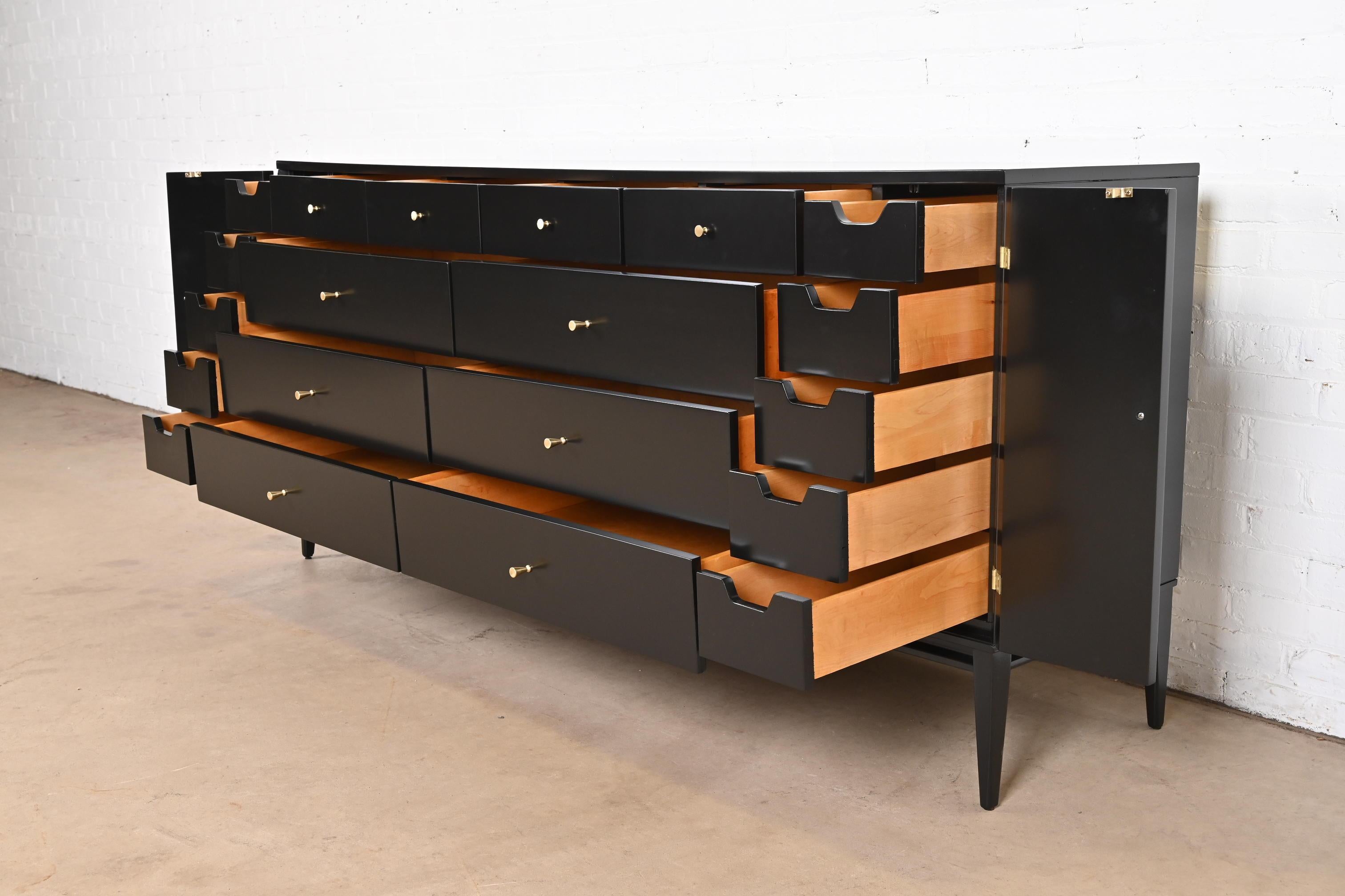 Paul McCobb Planner Group Black Lacquered 20-Drawer Dresser, Newly Refinished For Sale 4