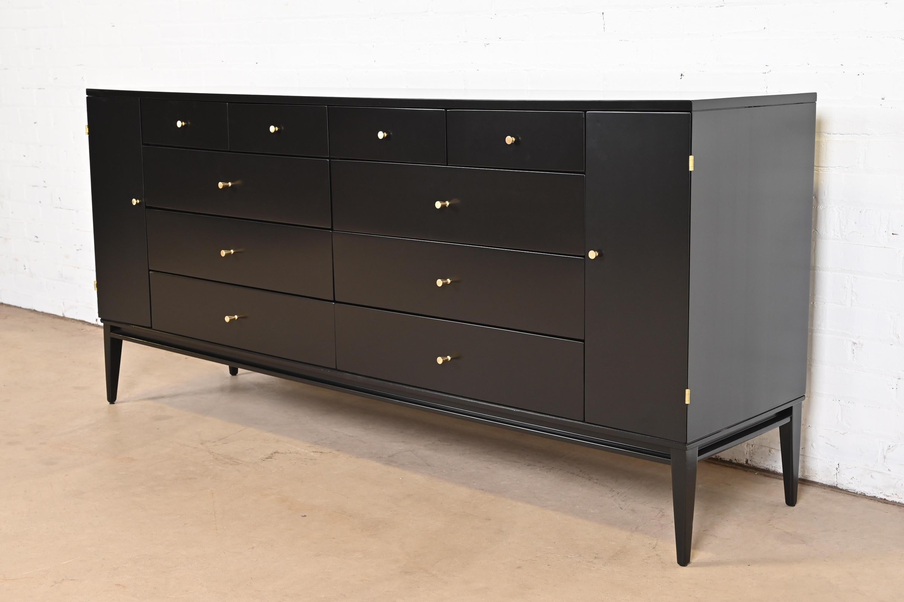 Mid-Century Modern Paul McCobb Planner Group Black Lacquered 20-Drawer Dresser, Newly Refinished For Sale