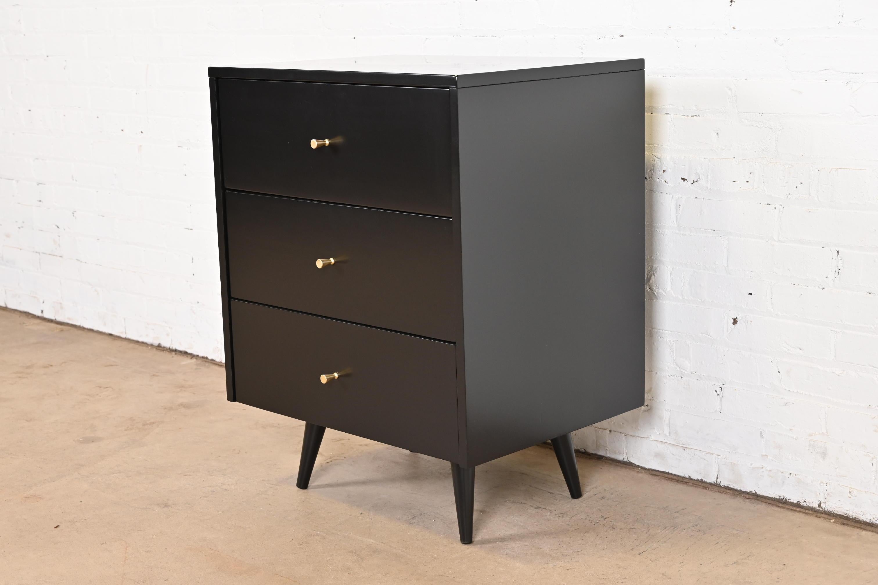 American Paul McCobb Planner Group Black Lacquered Bachelor Chest, Newly Refinished For Sale