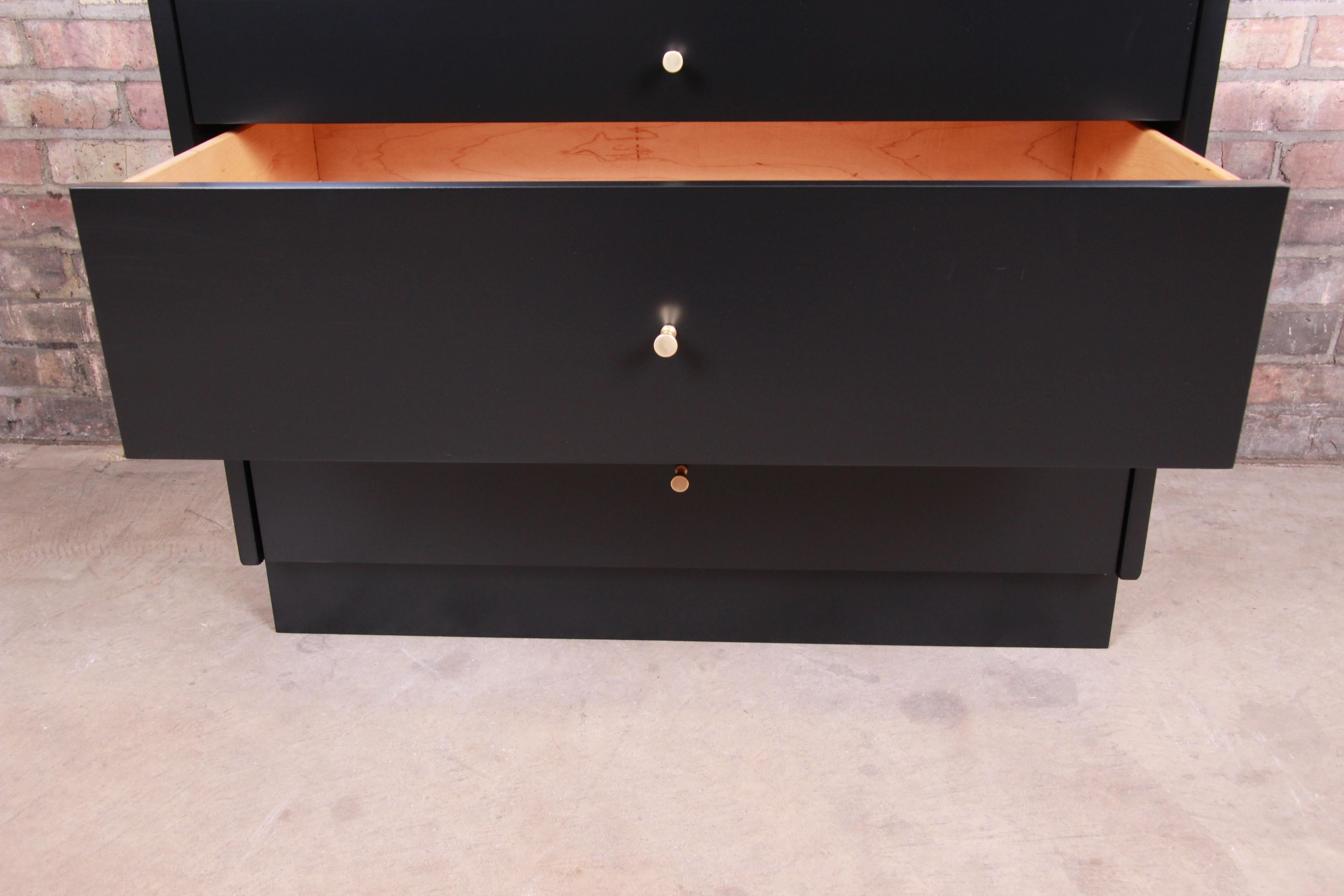 Paul McCobb Planner Group Black Lacquered Bachelor Chest, Newly Restored 4