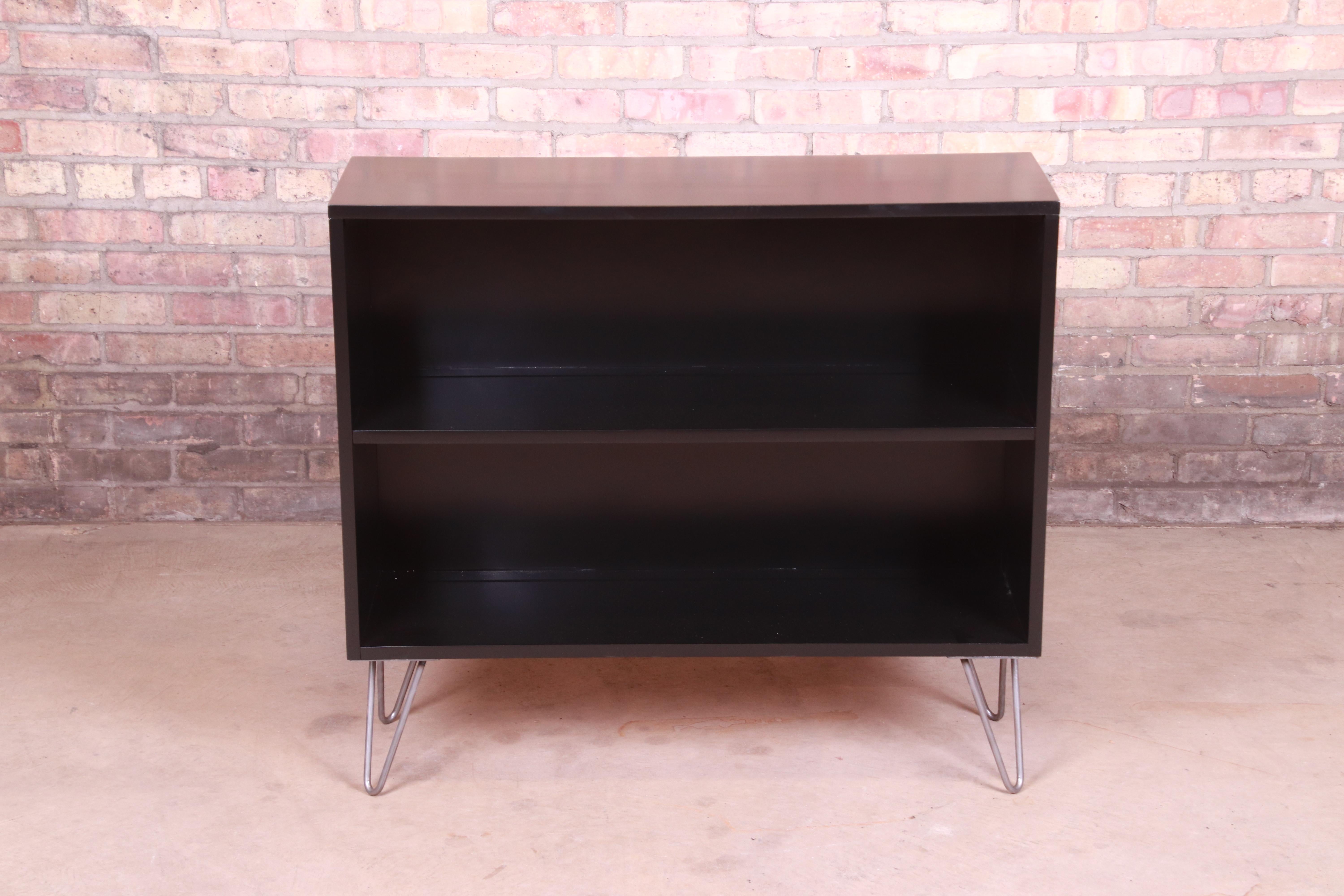 American Paul McCobb Planner Group Black Lacquered Bookcase on Hairpin Legs, Refinished